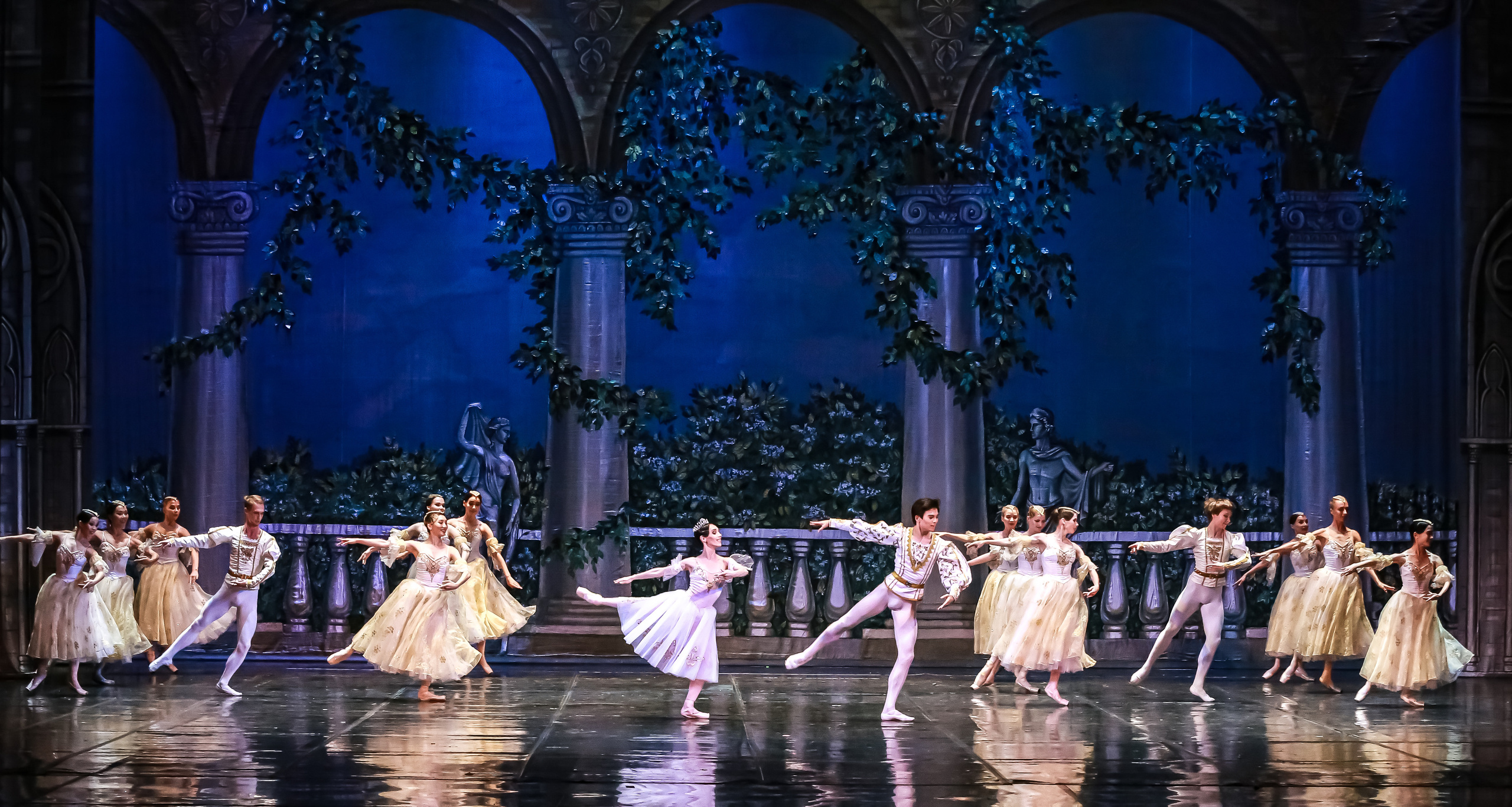 Спектакль Эсмеральда Марийского театра оперы и балета. Фотограф в Сочи Юрий Шептаев