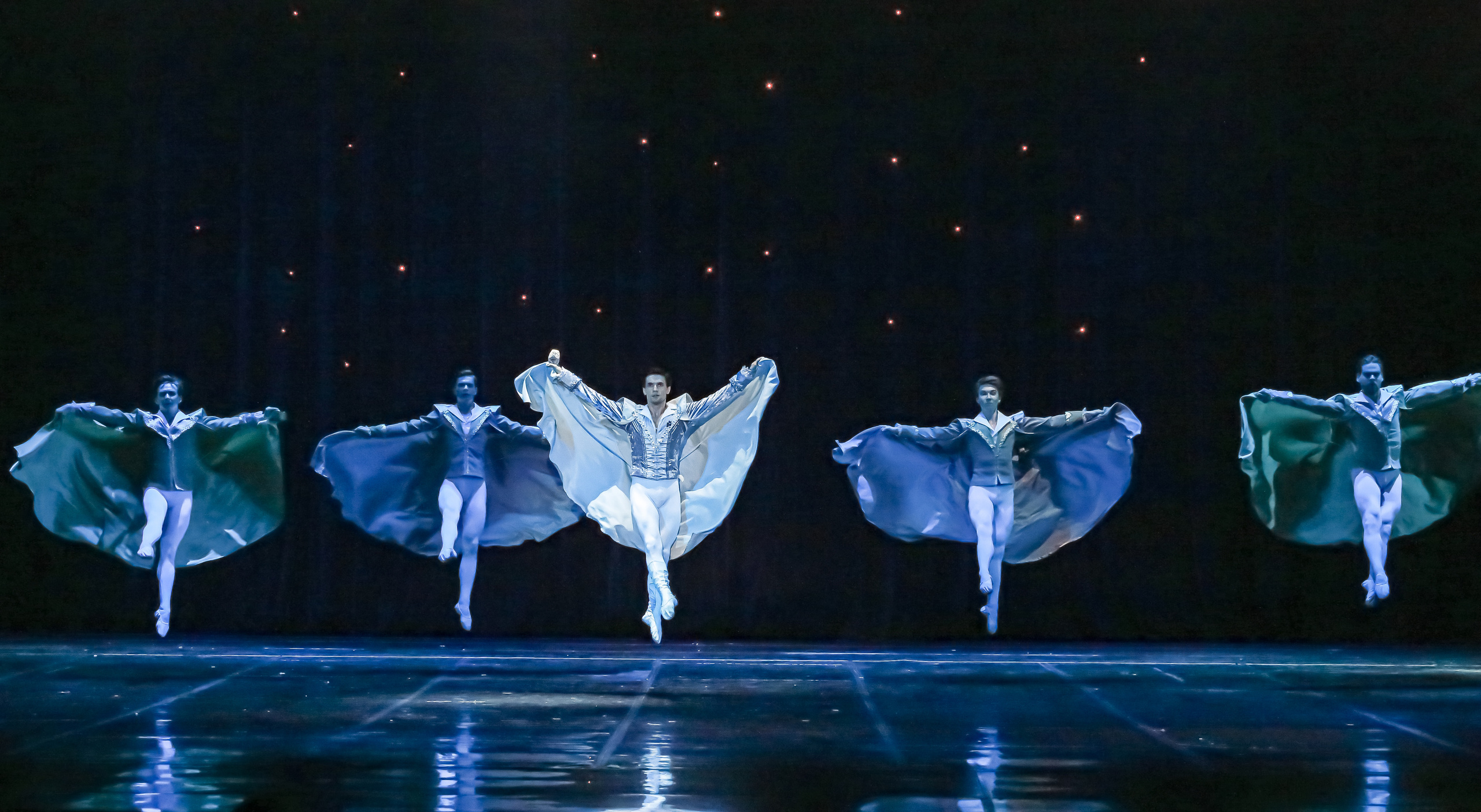 Спектакль Золушка Мариинского театра оперы и балета на сцене Зимнего театра. Фотограф в Сочи Юрий Шептаев