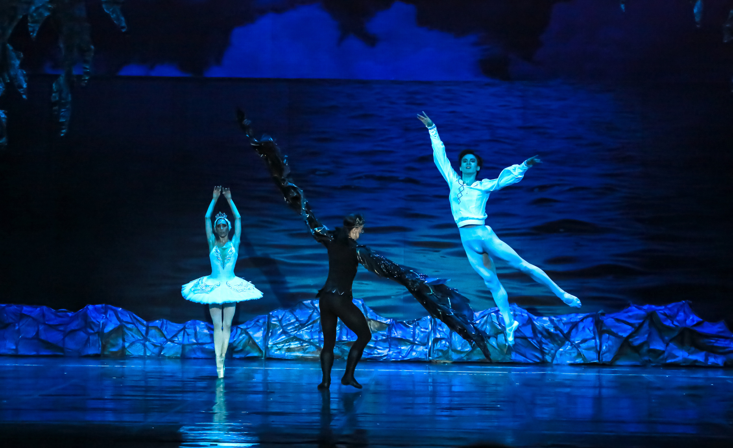 Спектакль Лебединое озеро Марийского театра оперы и балета Зимний. Фотограф в Сочи Юрий Шептаев