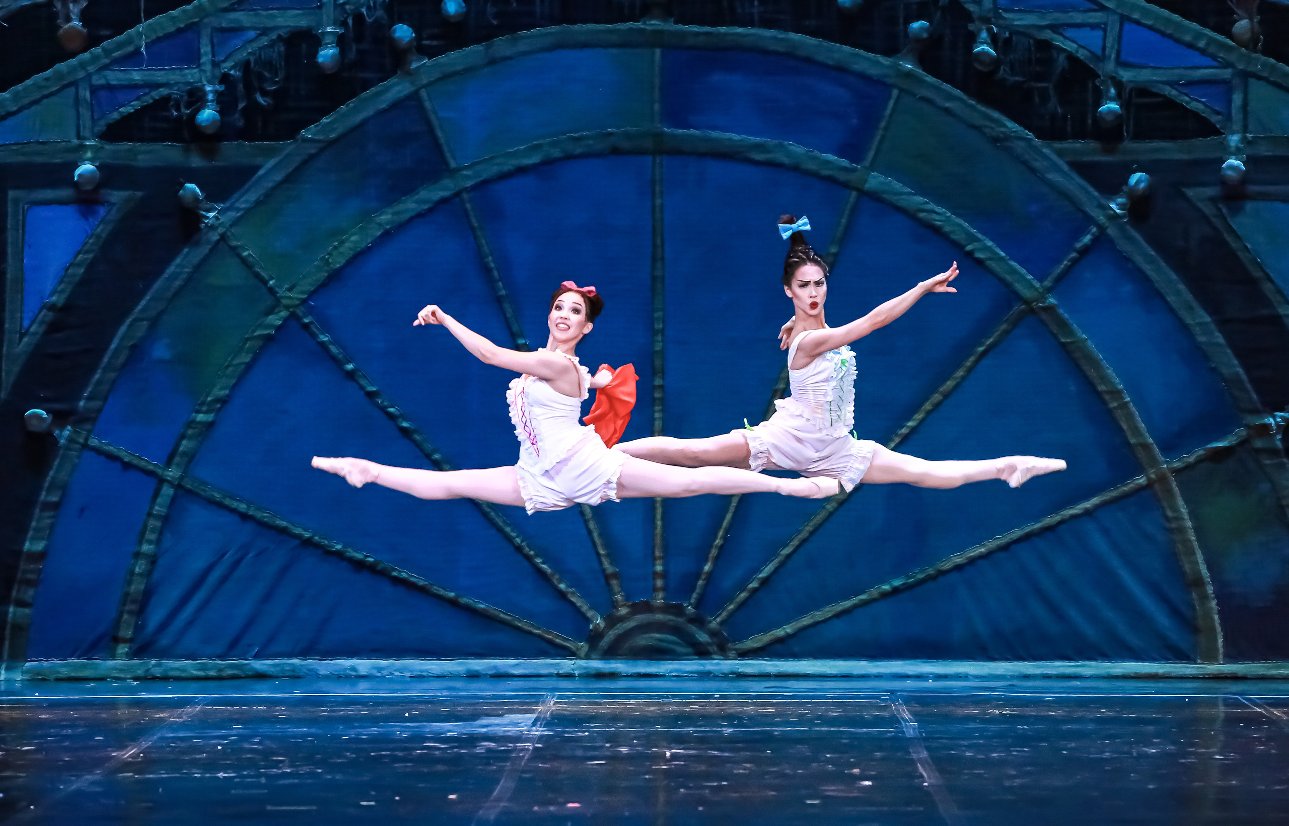 Спектакль Золушка Мариинского театра оперы и балета на сцене Зимнего театра. Фотограф в Сочи Юрий Шептаев