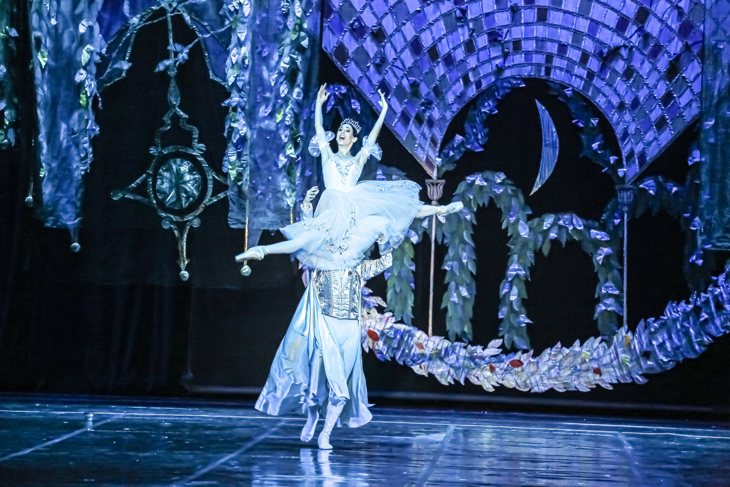 Спектакль Золушка Мариинского театра оперы и балета на сцене Зимнего театра. Фотограф в Сочи Юрий Шептаев