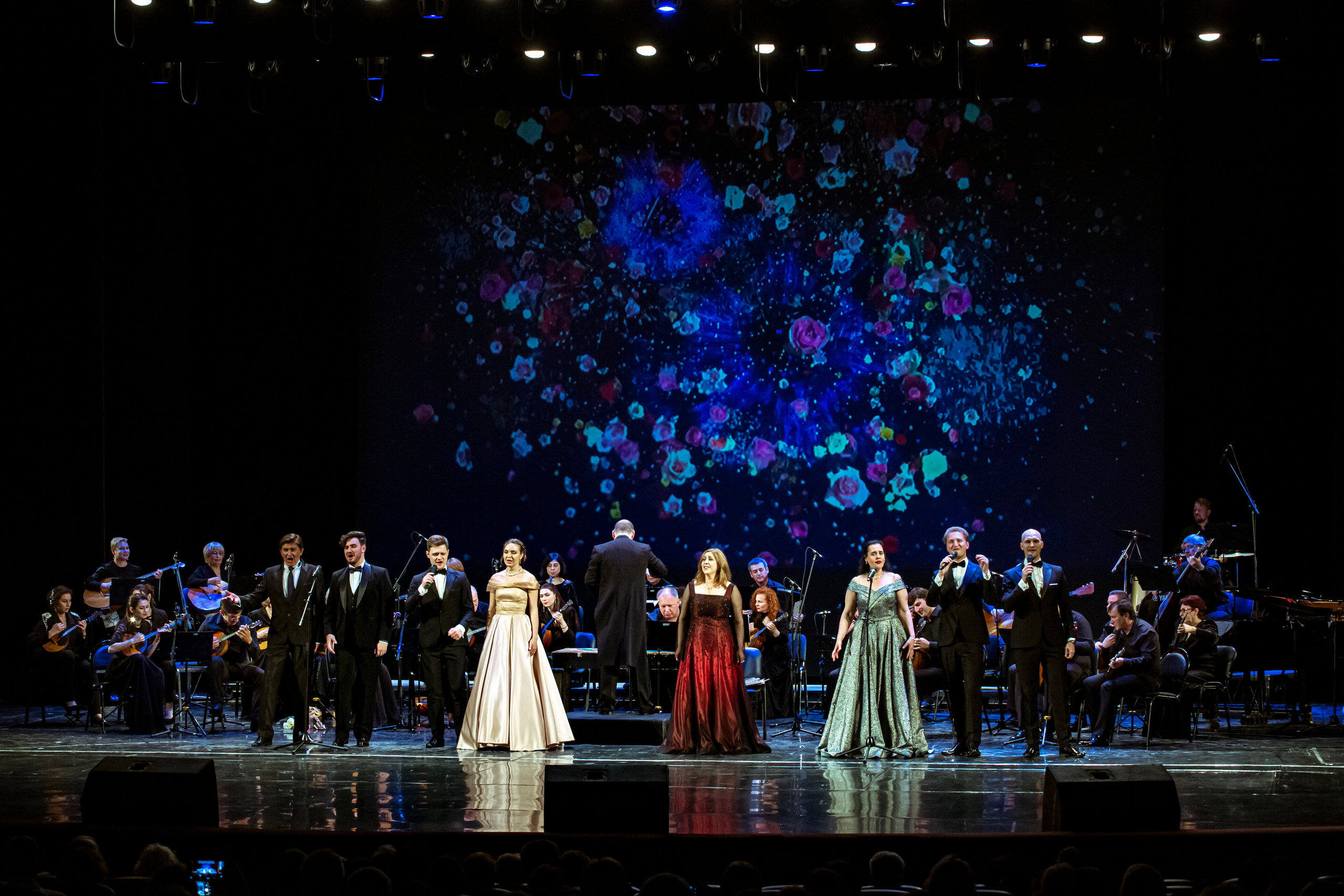 Зимнему театру в Сочи — 84. Фотограф в Сочи Юрий Шептаев