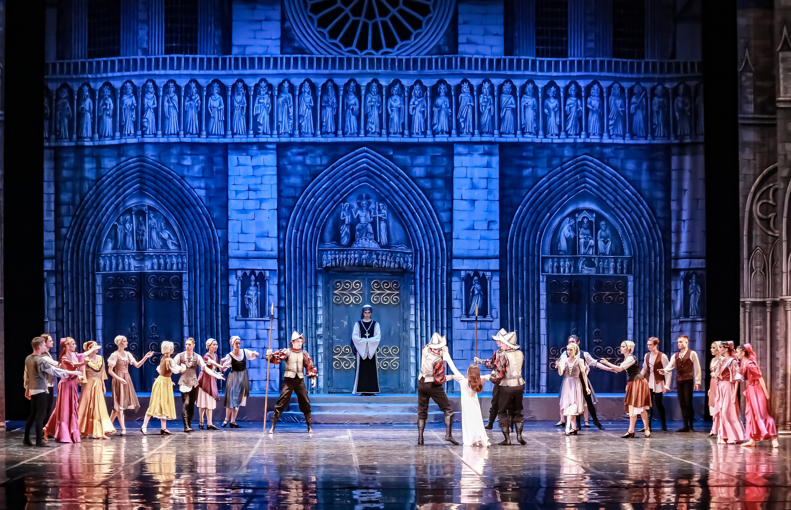 Спектакль Эсмеральда Марийского театра оперы и балета. Фотограф в Сочи Юрий Шептаев