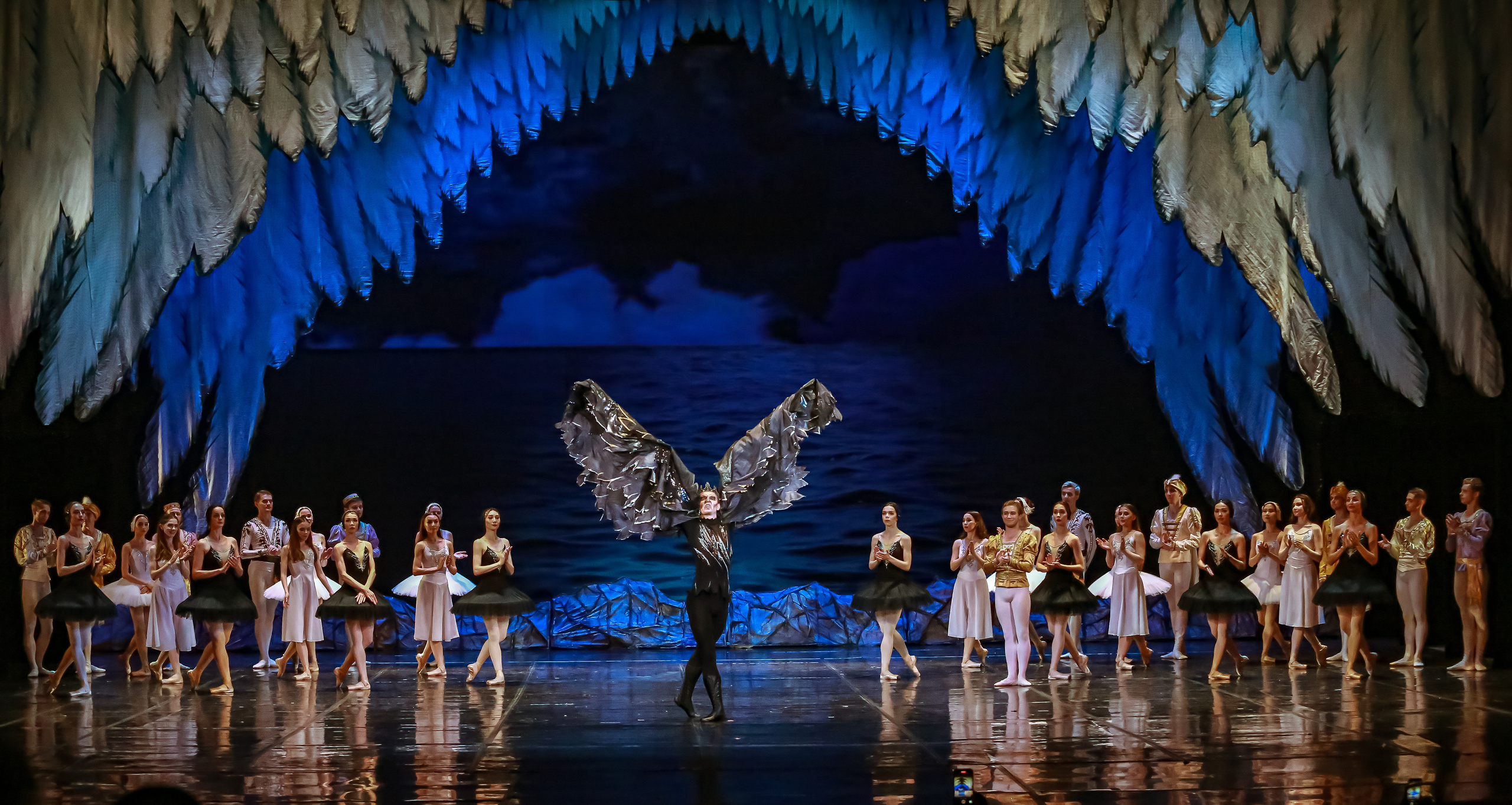 Спектакль Лебединое озеро Марийского театра оперы и балета Зимний. Фотограф в Сочи Юрий Шептаев
