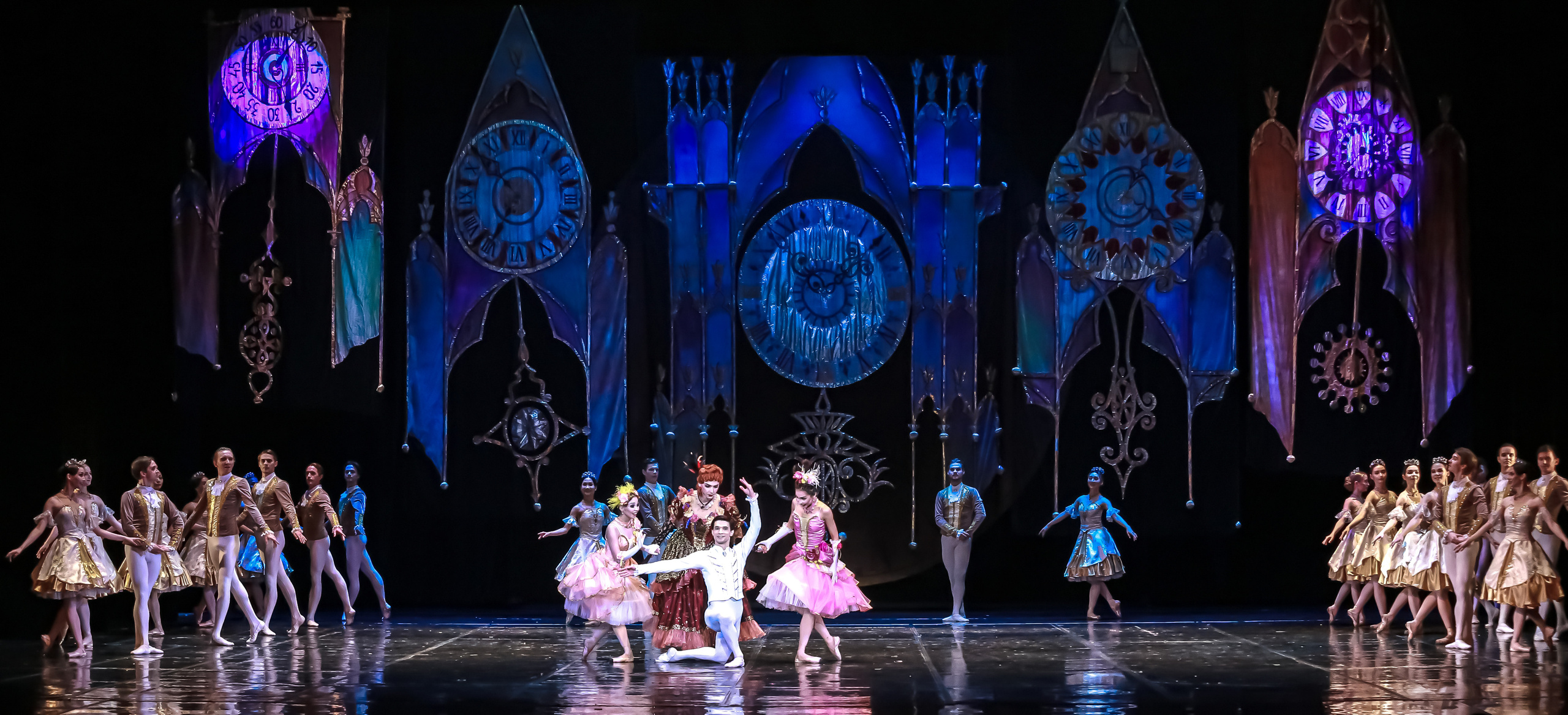 Спектакль Золушка Мариинского театра оперы и балета на сцене Зимнего театра. Фотограф в Сочи Юрий Шептаев