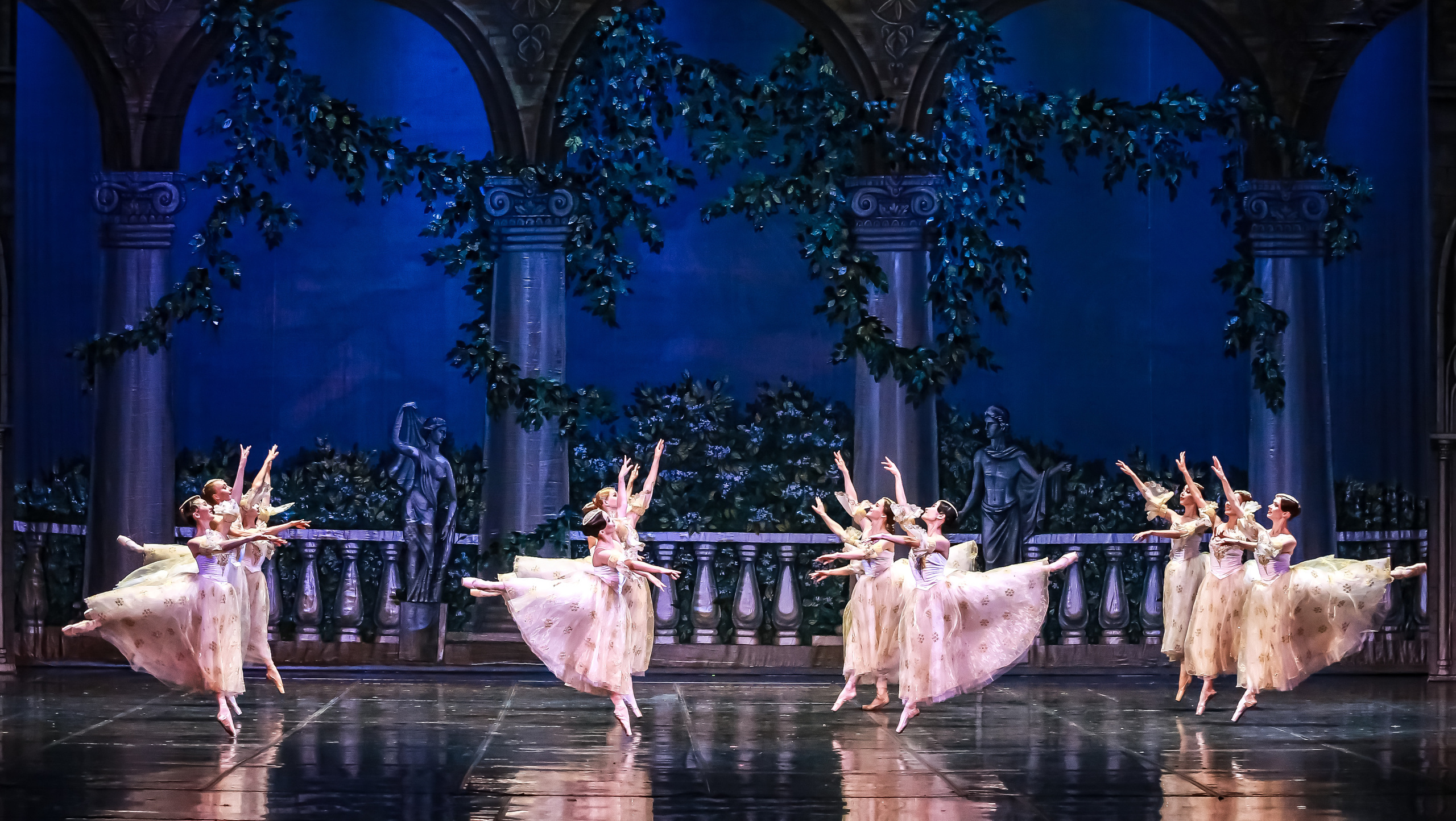 Спектакль Эсмеральда Марийского театра оперы и балета. Фотограф в Сочи Юрий Шептаев