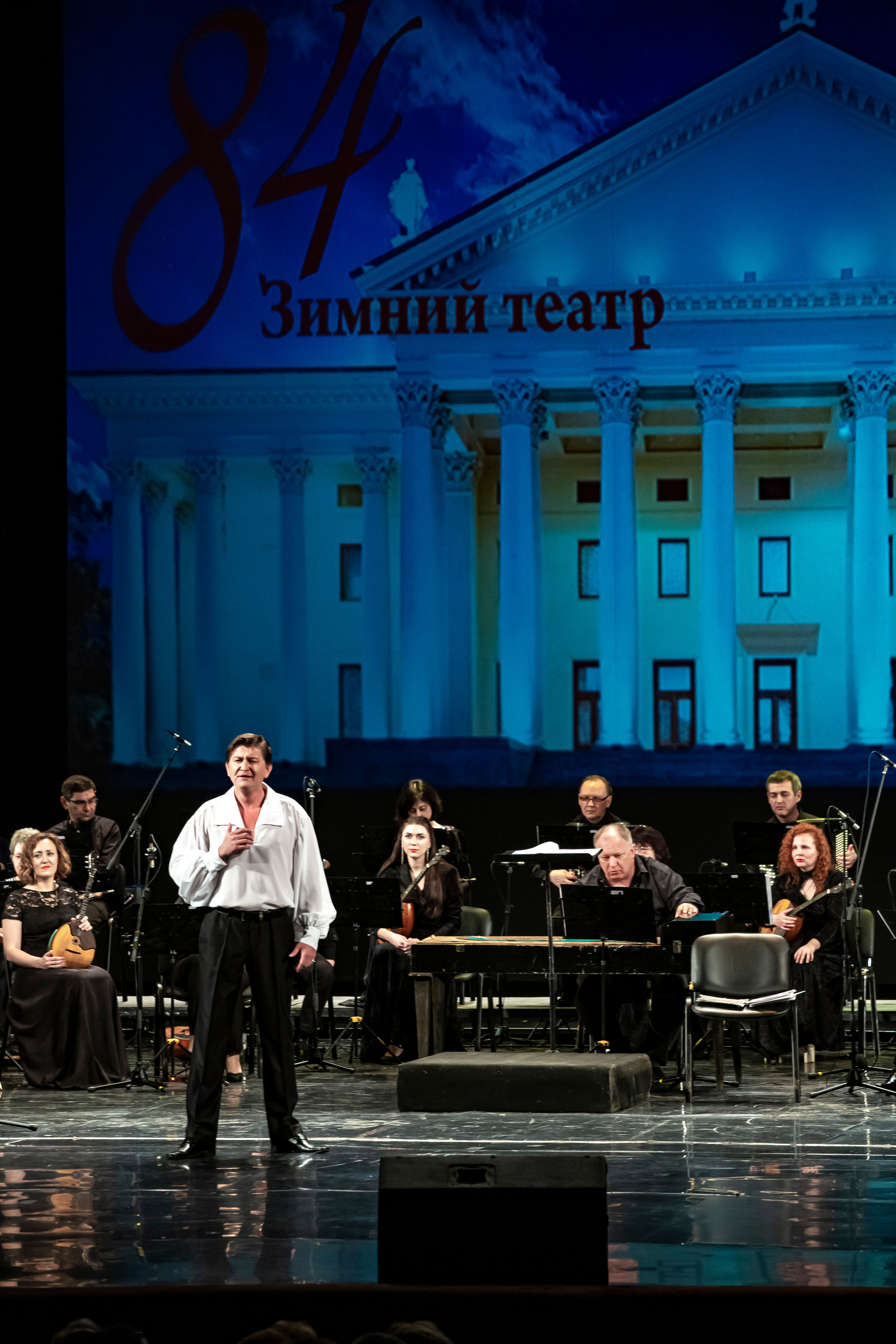Зимнему театру в Сочи — 84. Фотограф в Сочи Юрий Шептаев