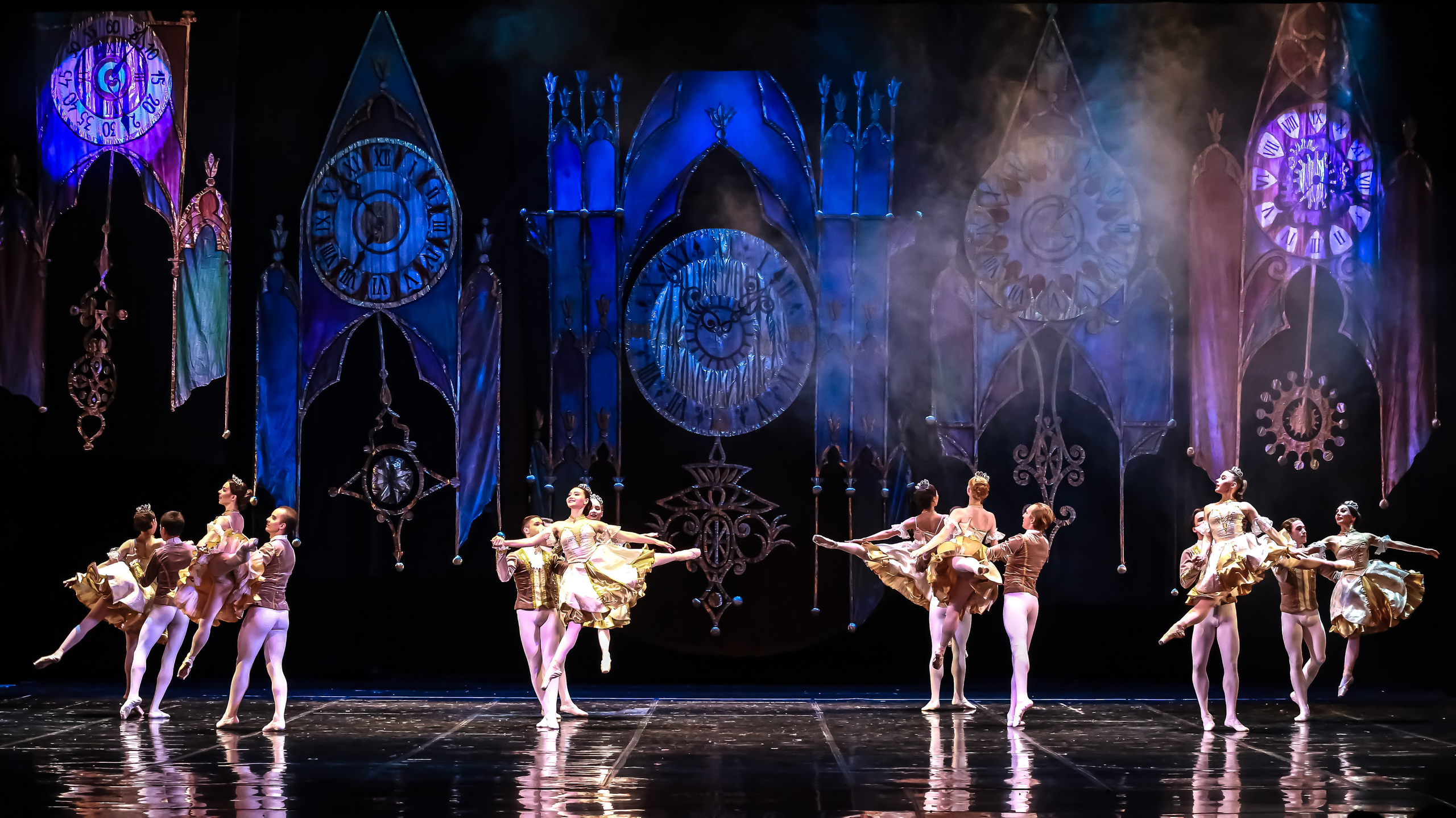 Спектакль Золушка Мариинского театра оперы и балета на сцене Зимнего театра. Фотограф в Сочи Юрий Шептаев