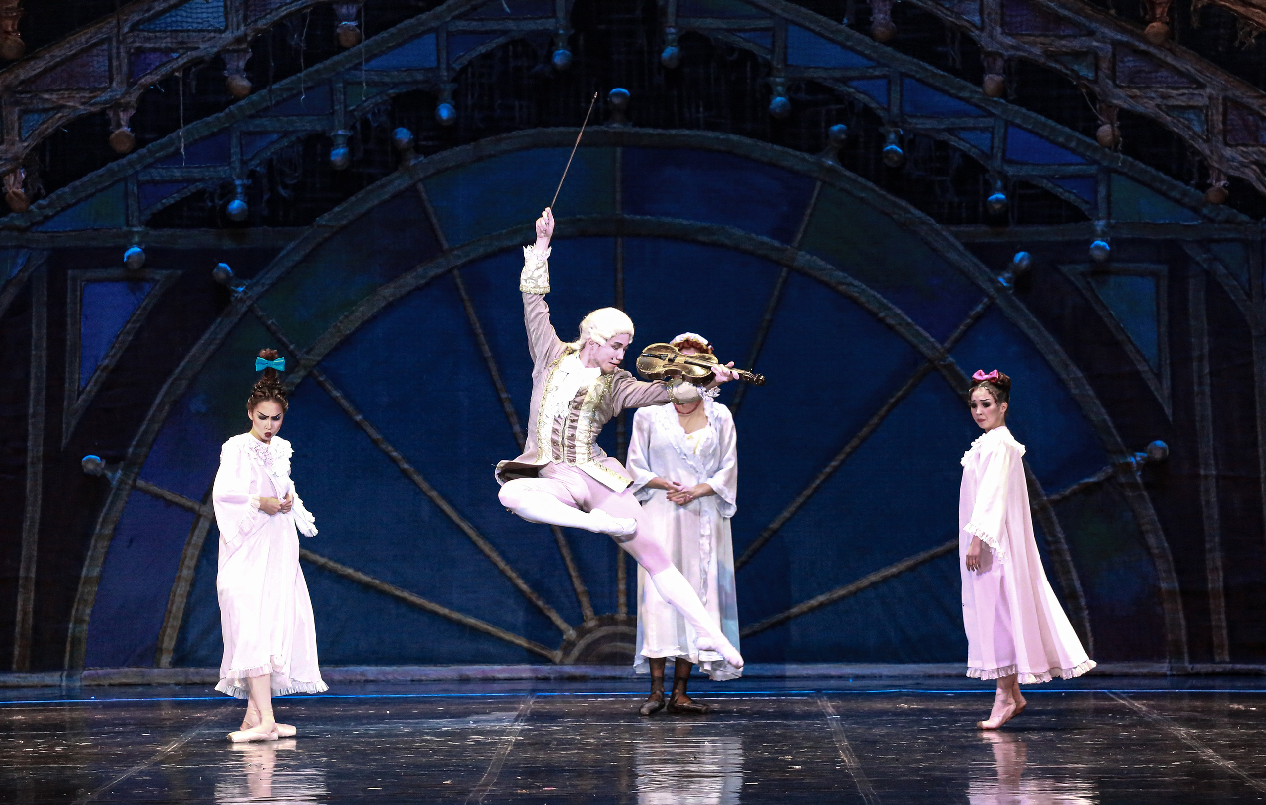 Спектакль Золушка Мариинского театра оперы и балета на сцене Зимнего театра. Фотограф в Сочи Юрий Шептаев