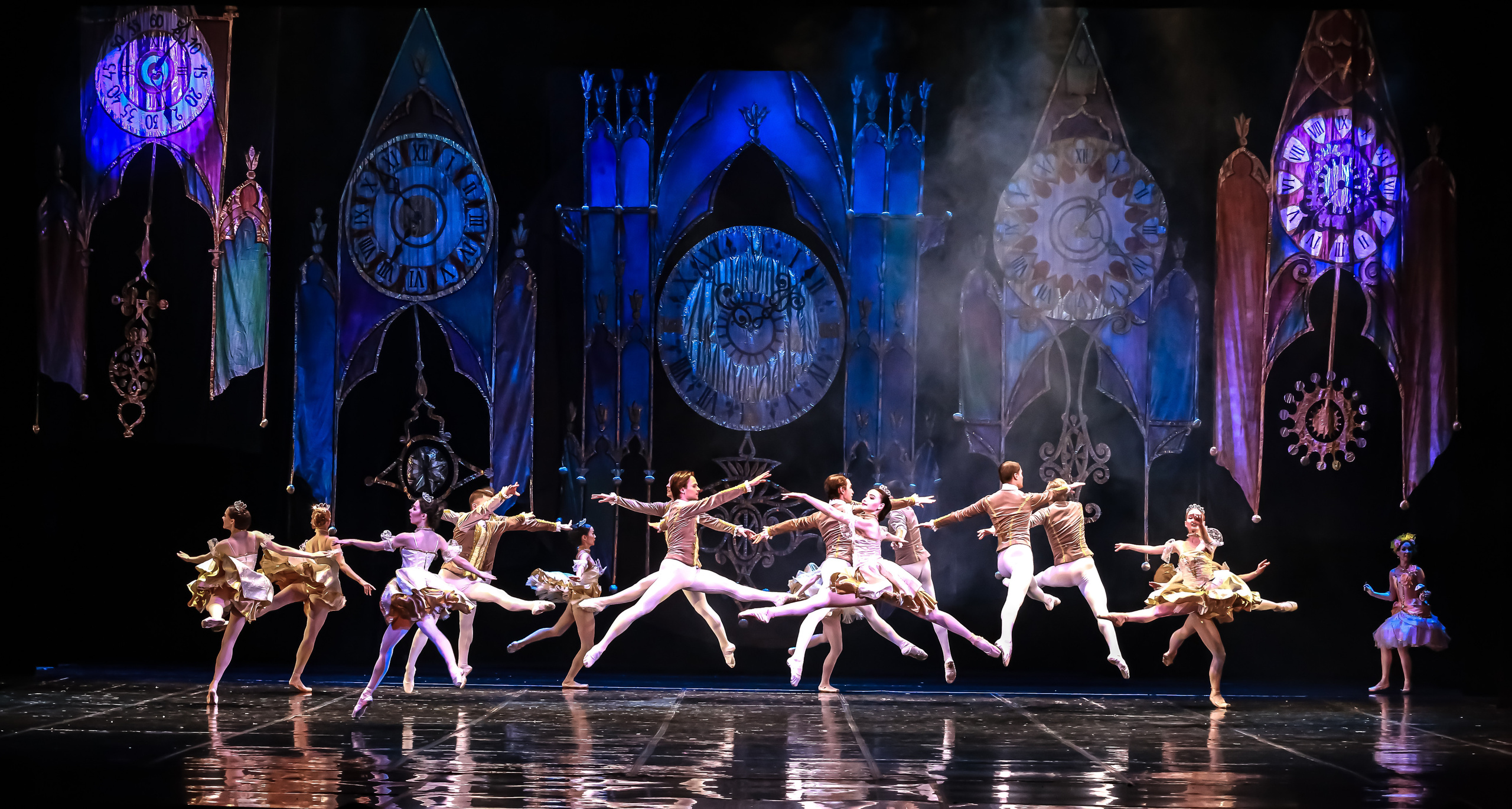 Спектакль Золушка Мариинского театра оперы и балета на сцене Зимнего театра. Фотограф в Сочи Юрий Шептаев