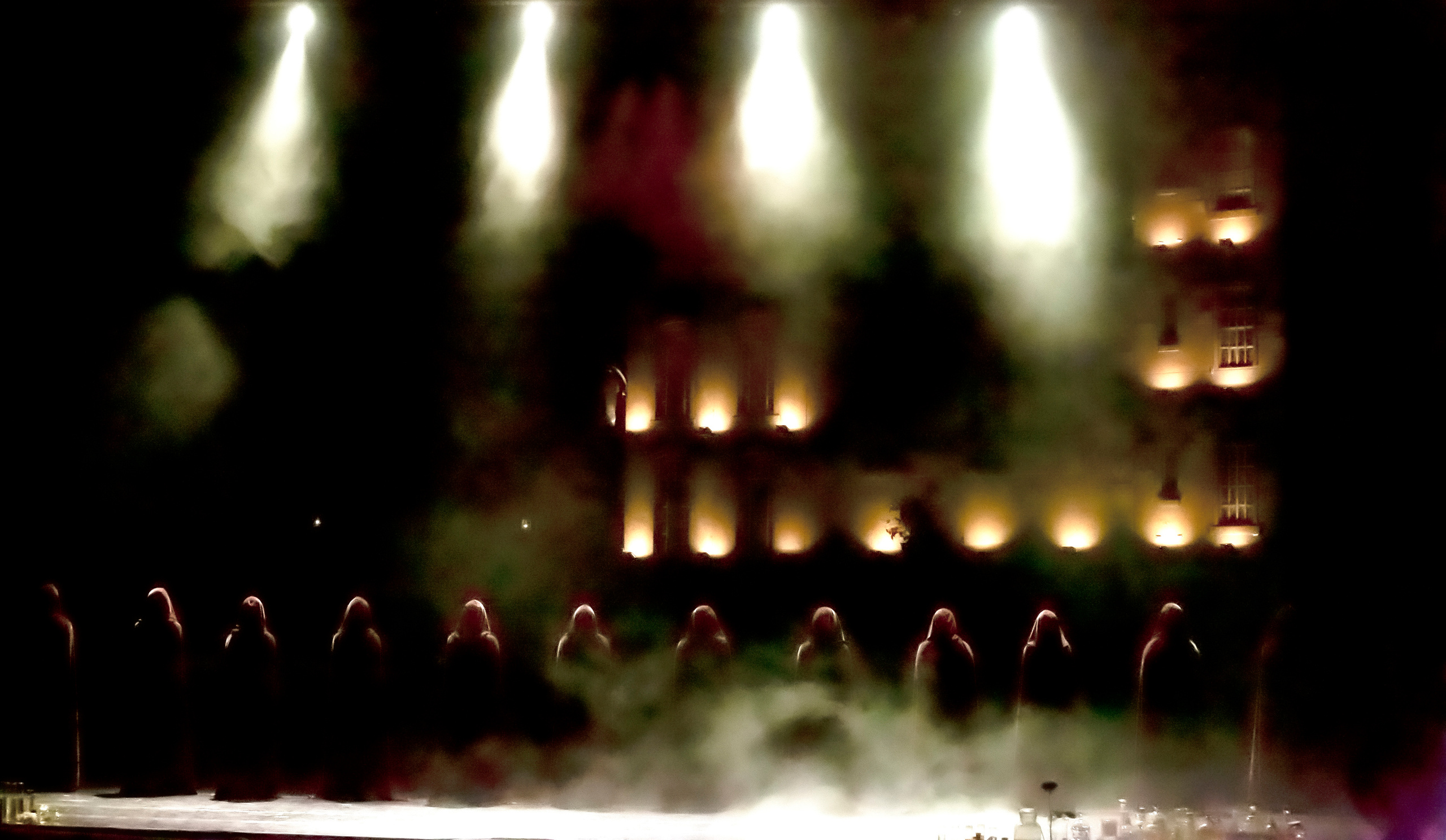 Парфюмер хореографический спектакль театр Европа на сцене Зимнего. Фотограф в Сочи Юрий Шептаев