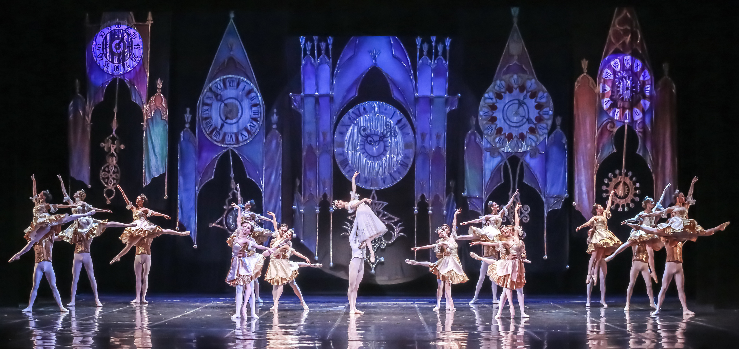 Спектакль Золушка Мариинского театра оперы и балета на сцене Зимнего театра. Фотограф в Сочи Юрий Шептаев