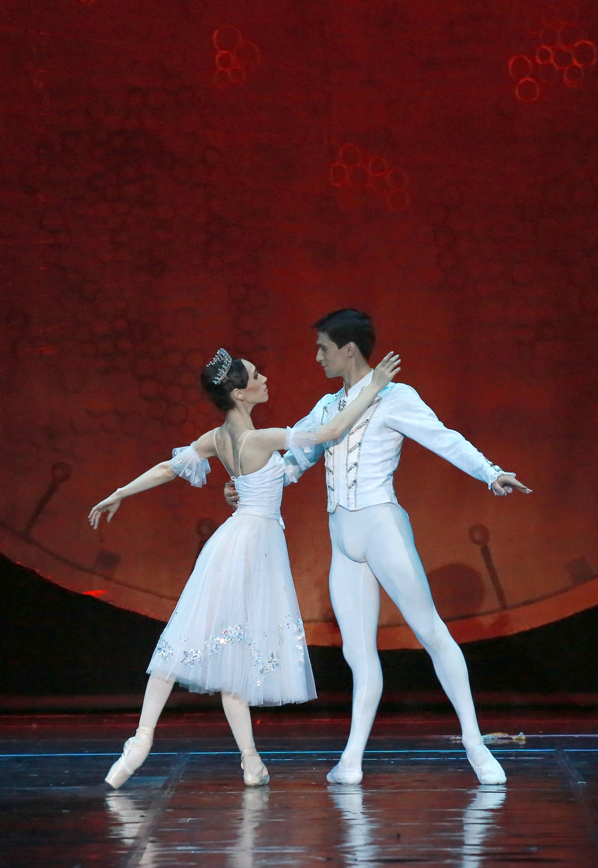 Спектакль Золушка Мариинского театра оперы и балета на сцене Зимнего театра. Фотограф в Сочи Юрий Шептаев