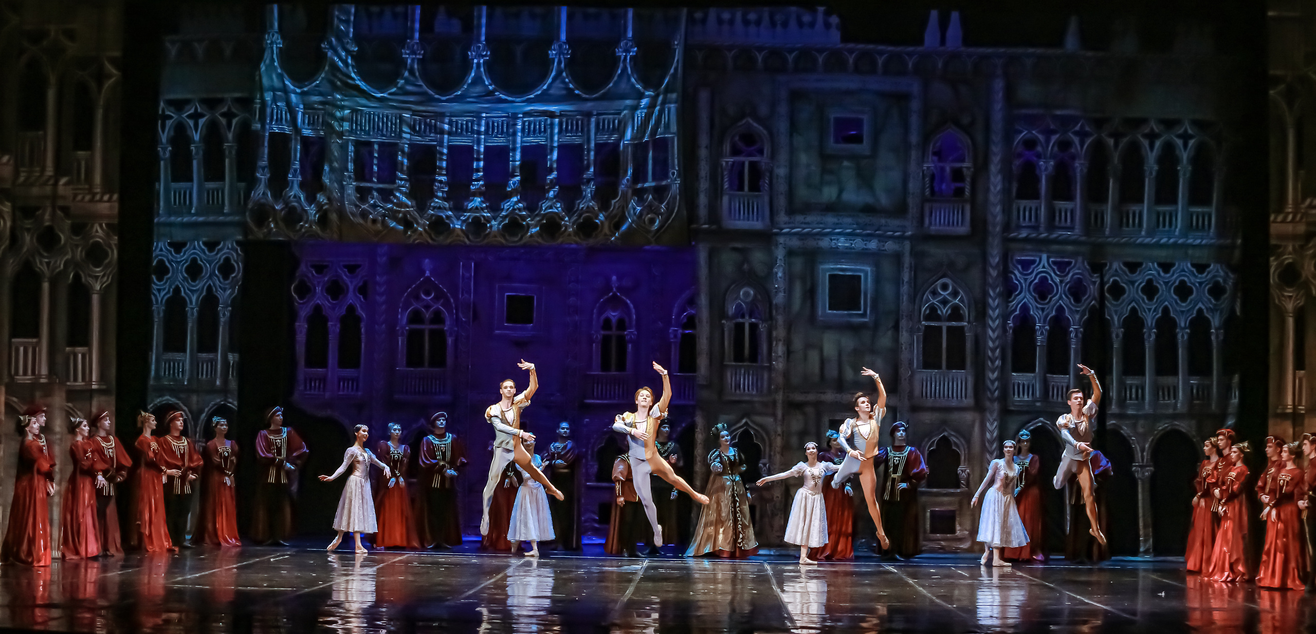 Спектакль Ромео и Жлульета. Фотограф в Сочи Юрий Шептаев