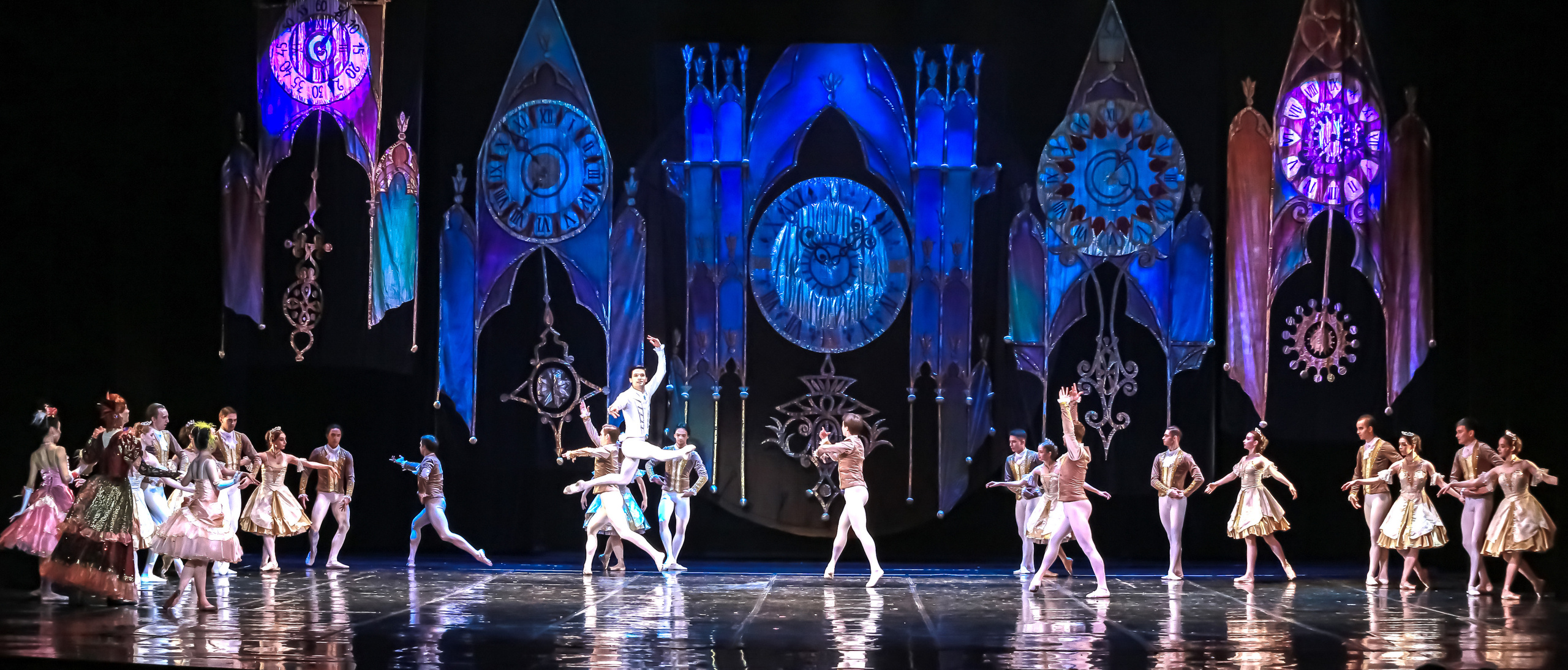 Спектакль Золушка Мариинского театра оперы и балета на сцене Зимнего театра. Фотограф в Сочи Юрий Шептаев