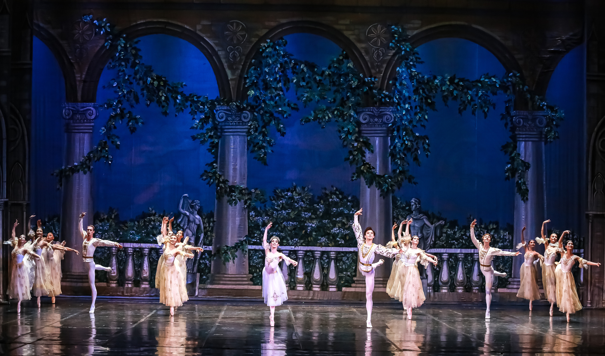 Спектакль Эсмеральда Марийского театра оперы и балета. Фотограф в Сочи Юрий Шептаев