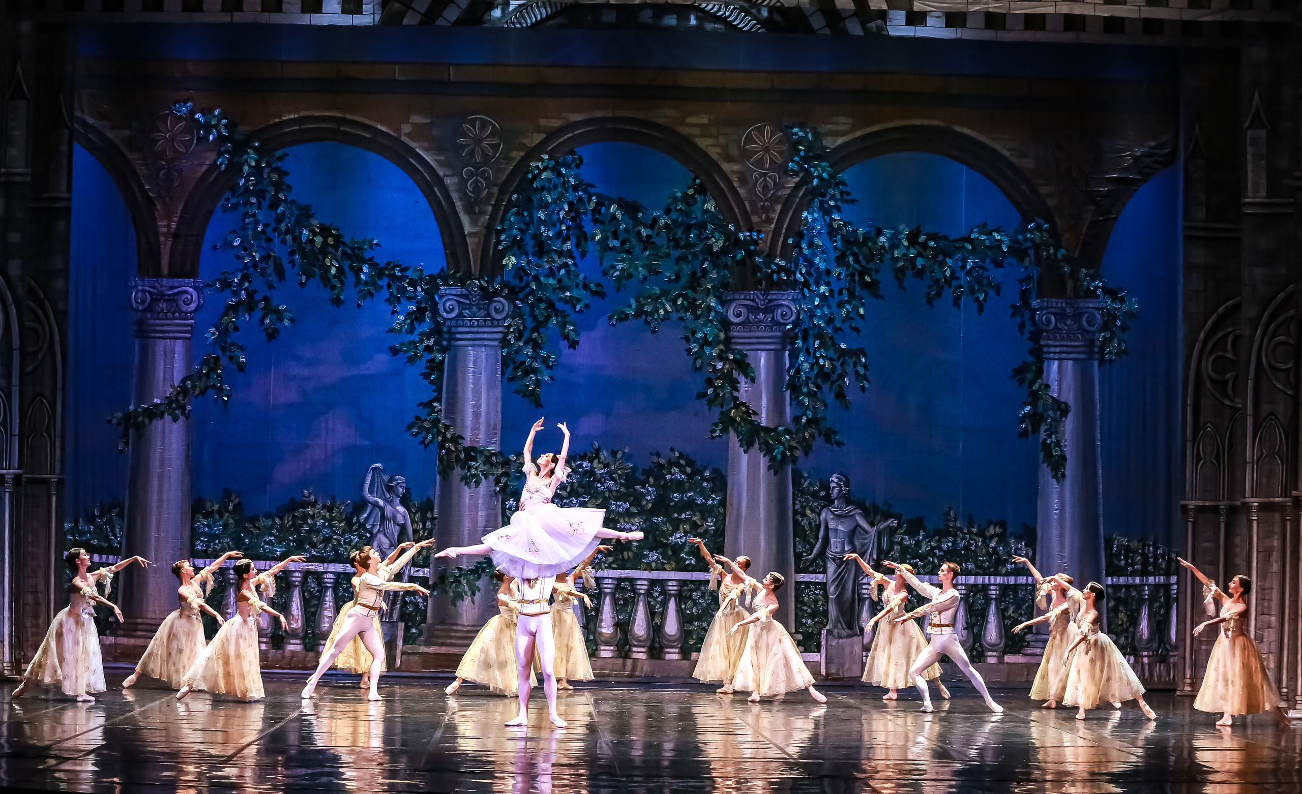 Спектакль Эсмеральда Марийского театра оперы и балета. Фотограф в Сочи Юрий Шептаев