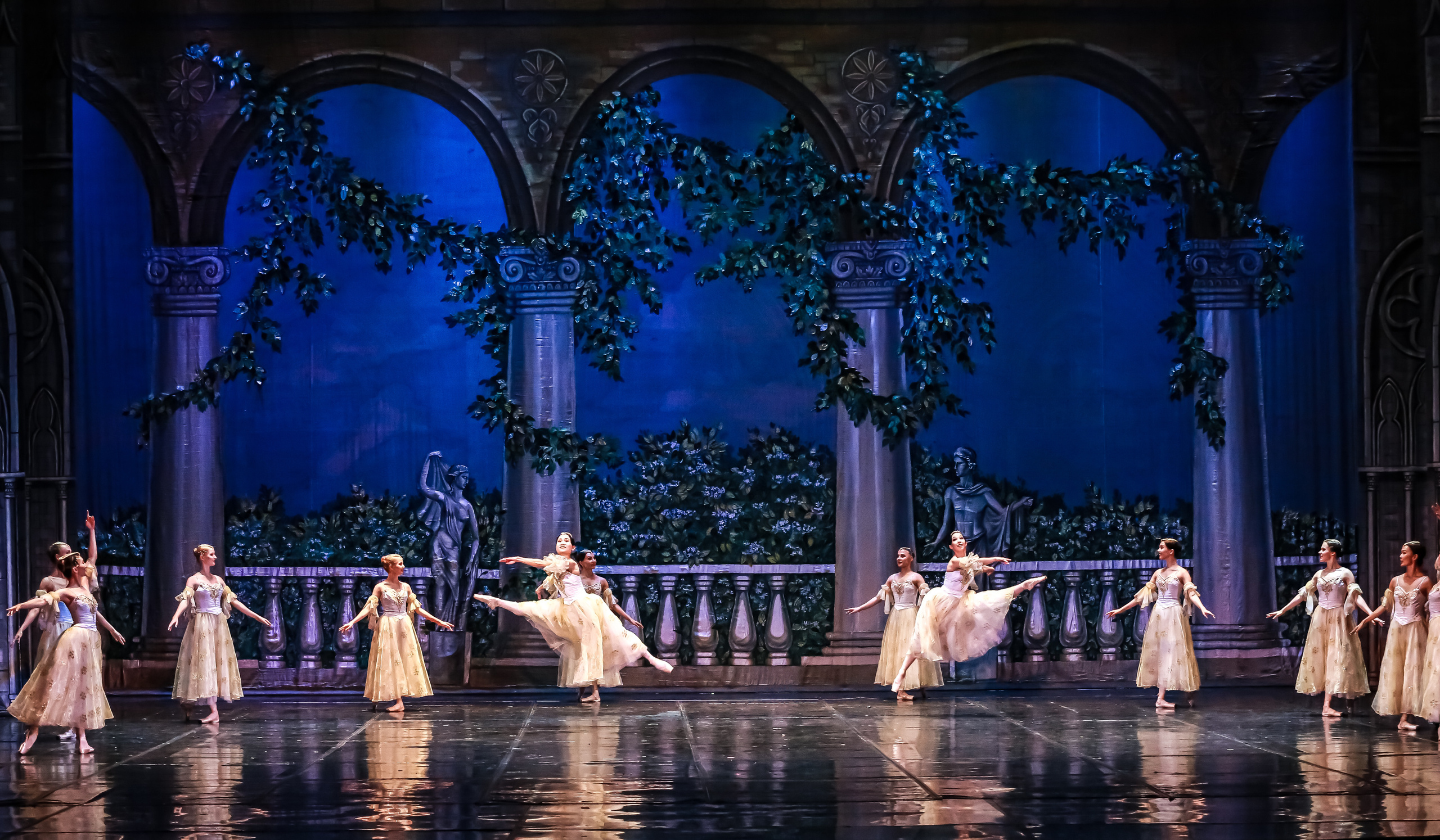 Спектакль Эсмеральда Марийского театра оперы и балета. Фотограф в Сочи Юрий Шептаев