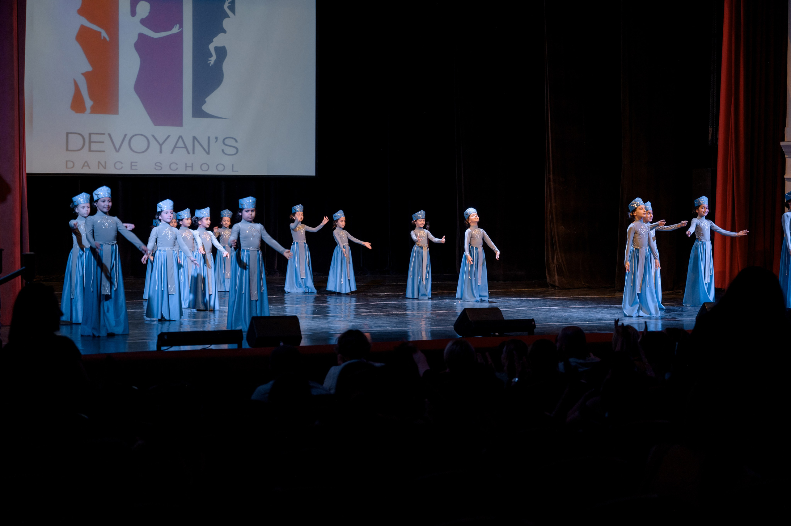 Театр. Главная