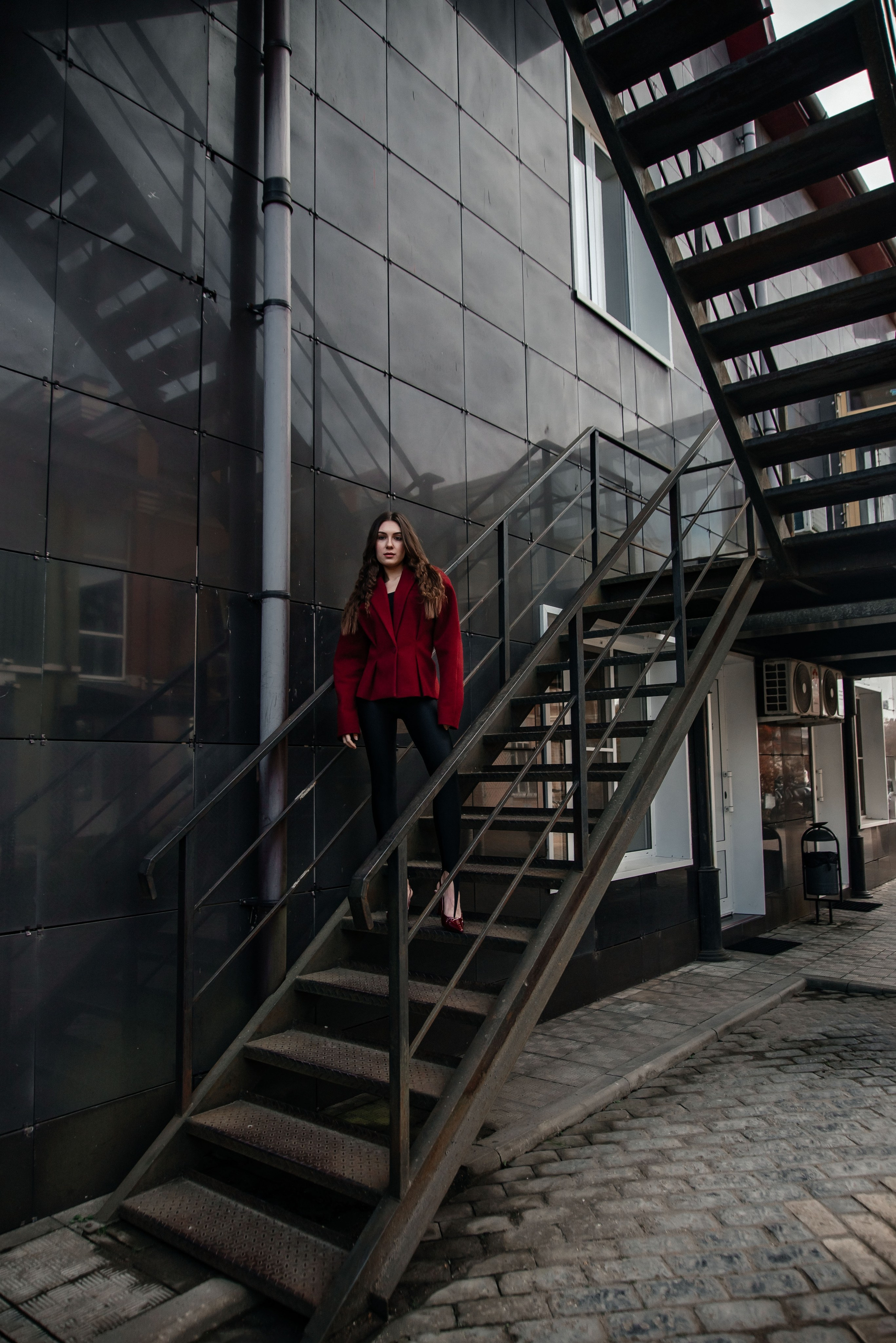 Красный на черном. Свадебный и портретный фотограф lifestyle