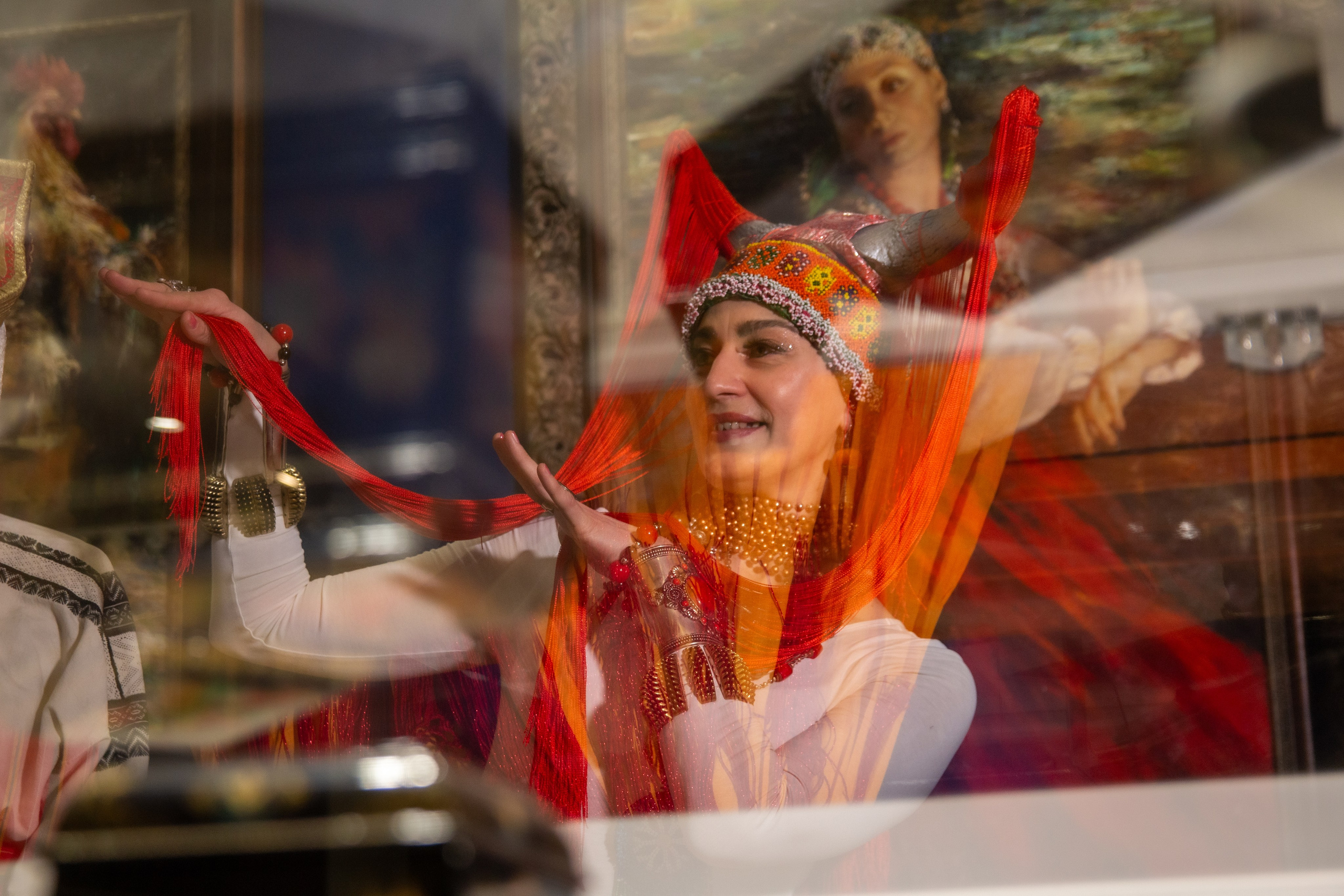 Танец в музее. Музей славянской мифологии. Модель Лана Чернявская. Ваш фотограф Северск | Томск