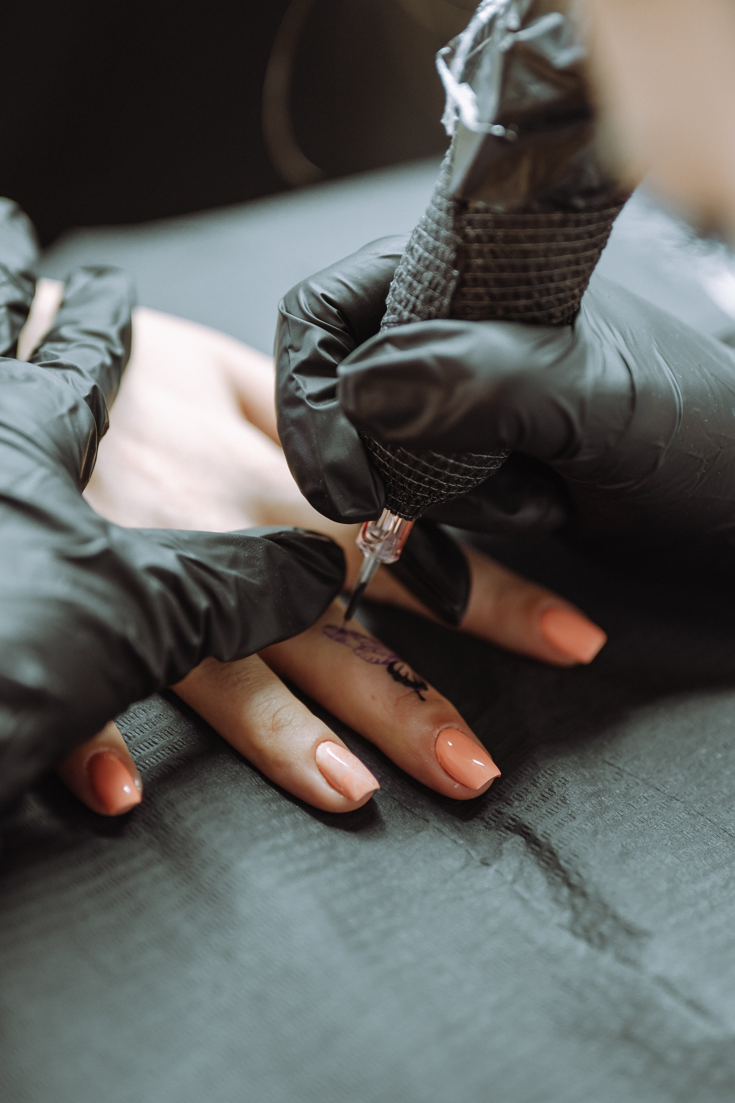 Тату-мастер