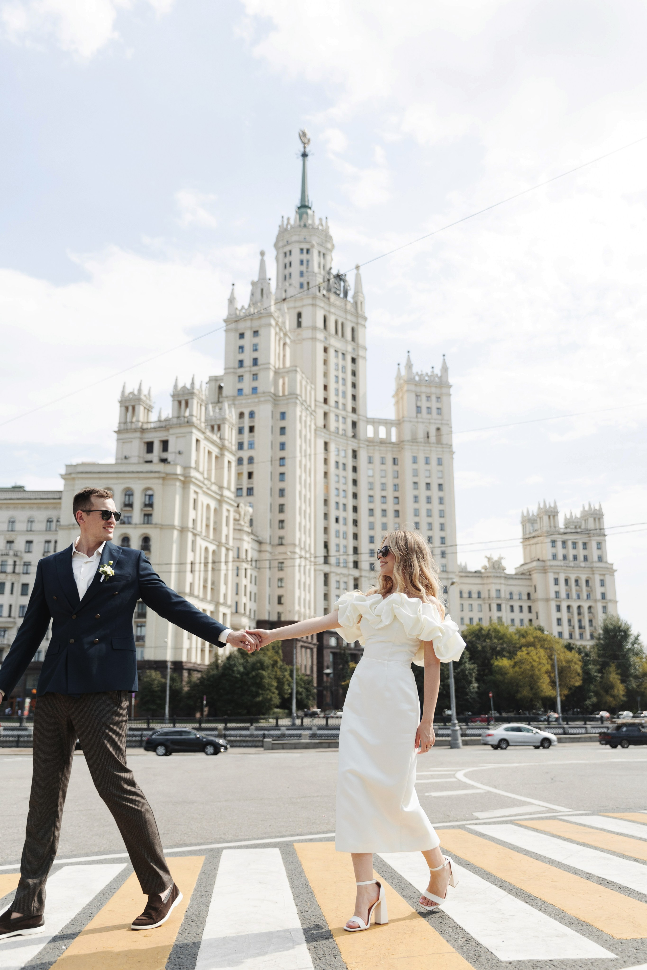 Свадебная фотосессия на Котельнической набережной и в парке Царицыно, Роспись в Шипиловском ЗАГСе. Свадебный фотограф Москва Анастасия Храмова