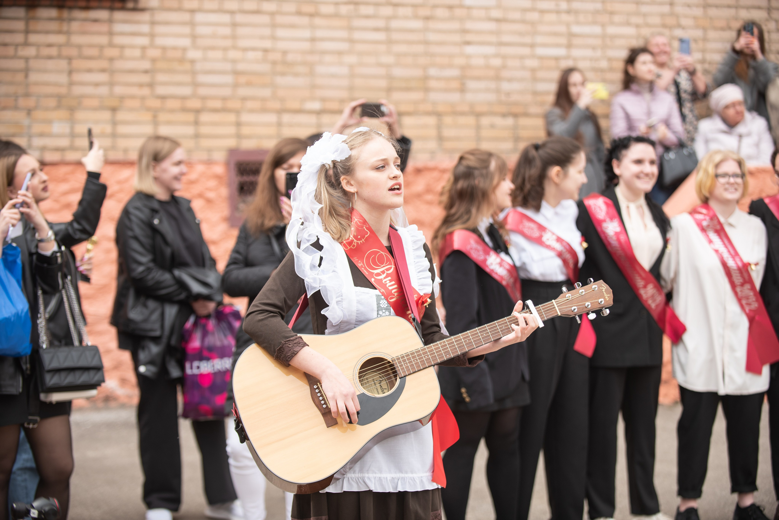 Выпускные школ. Свадебный и репортажный фотограф