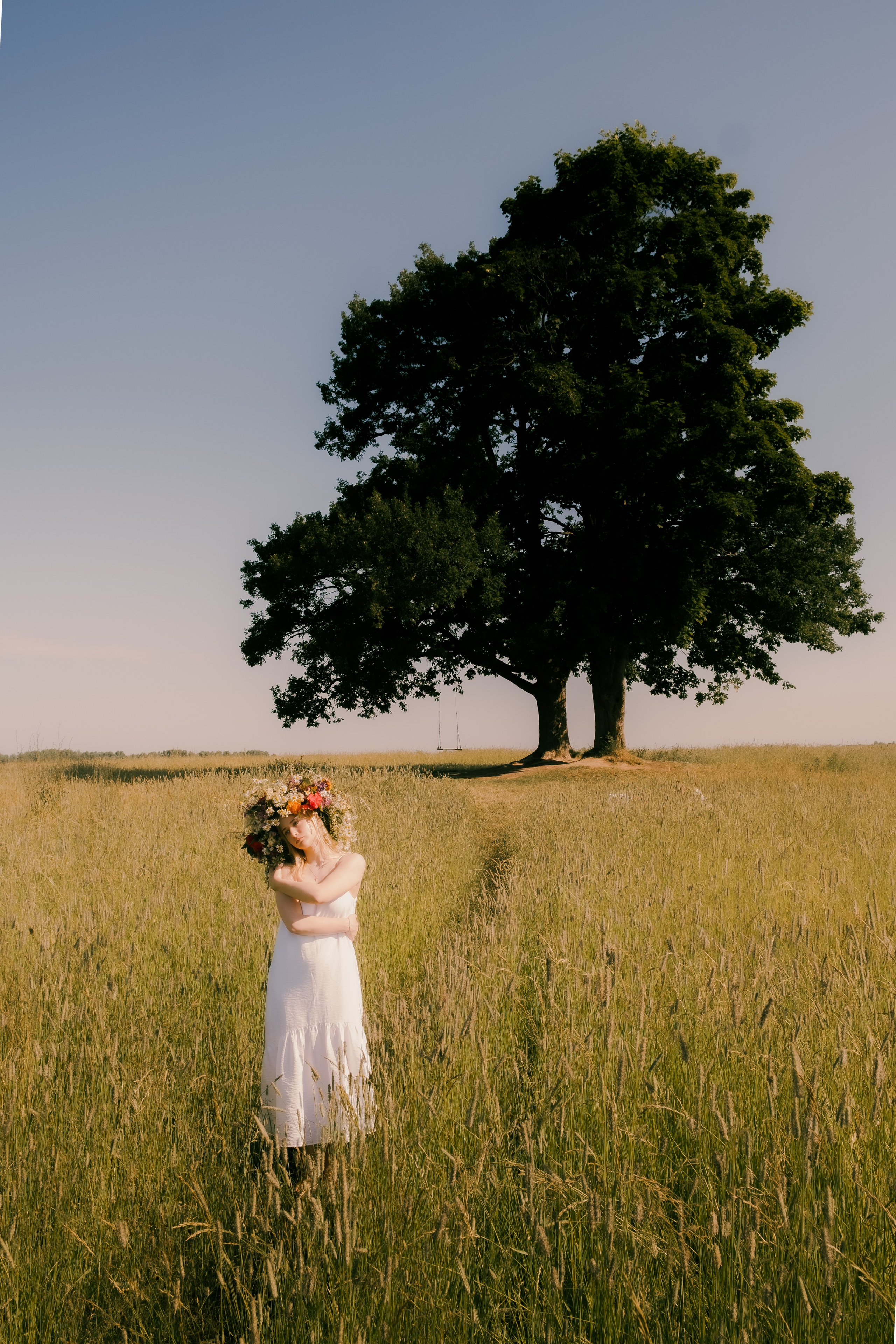 MIDSOMMAR. Портретный и fashion-фотограф в Санкт-Петербурге Олеся Поле