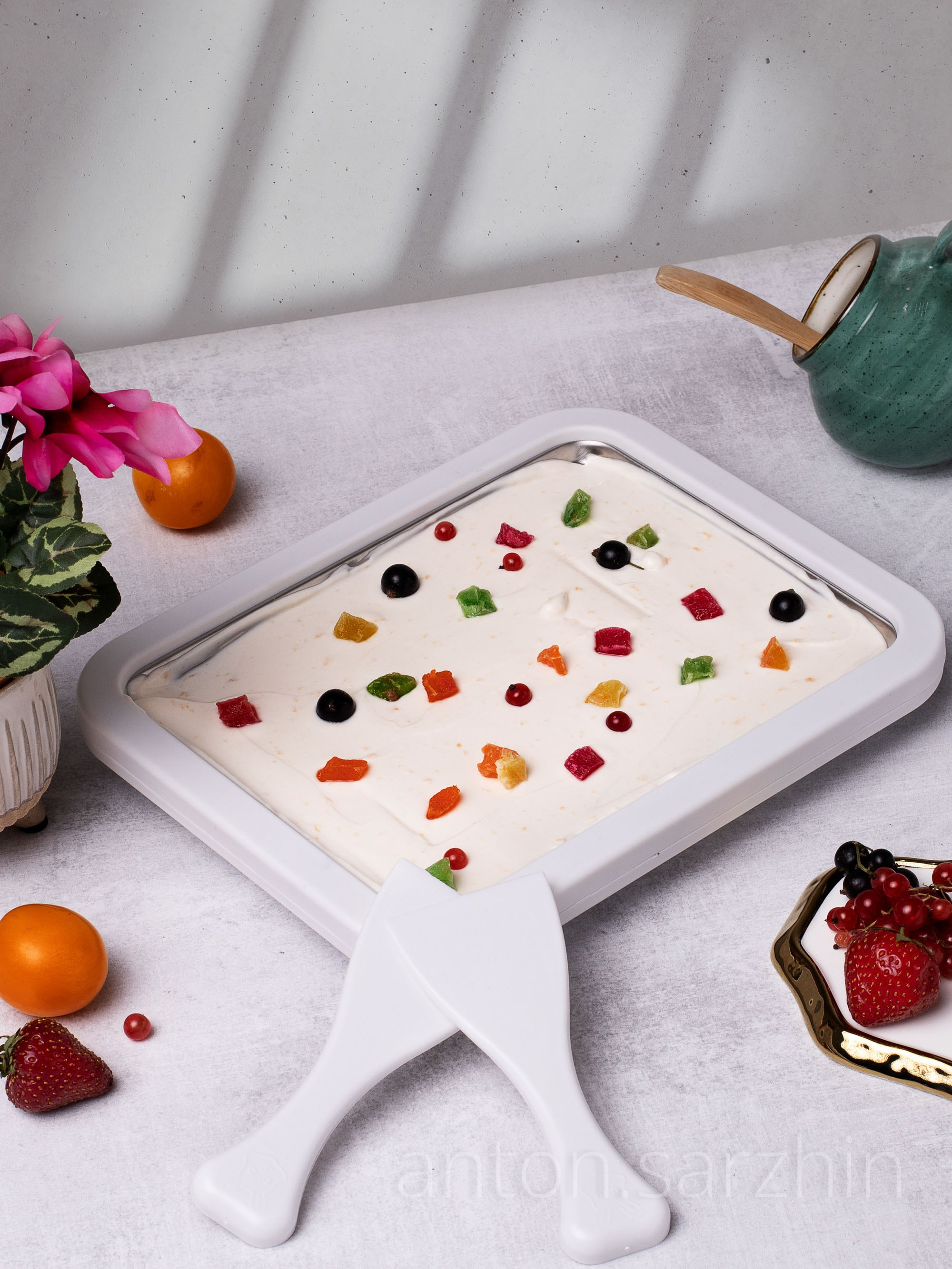 Съемка йогуртницы с наполнителем