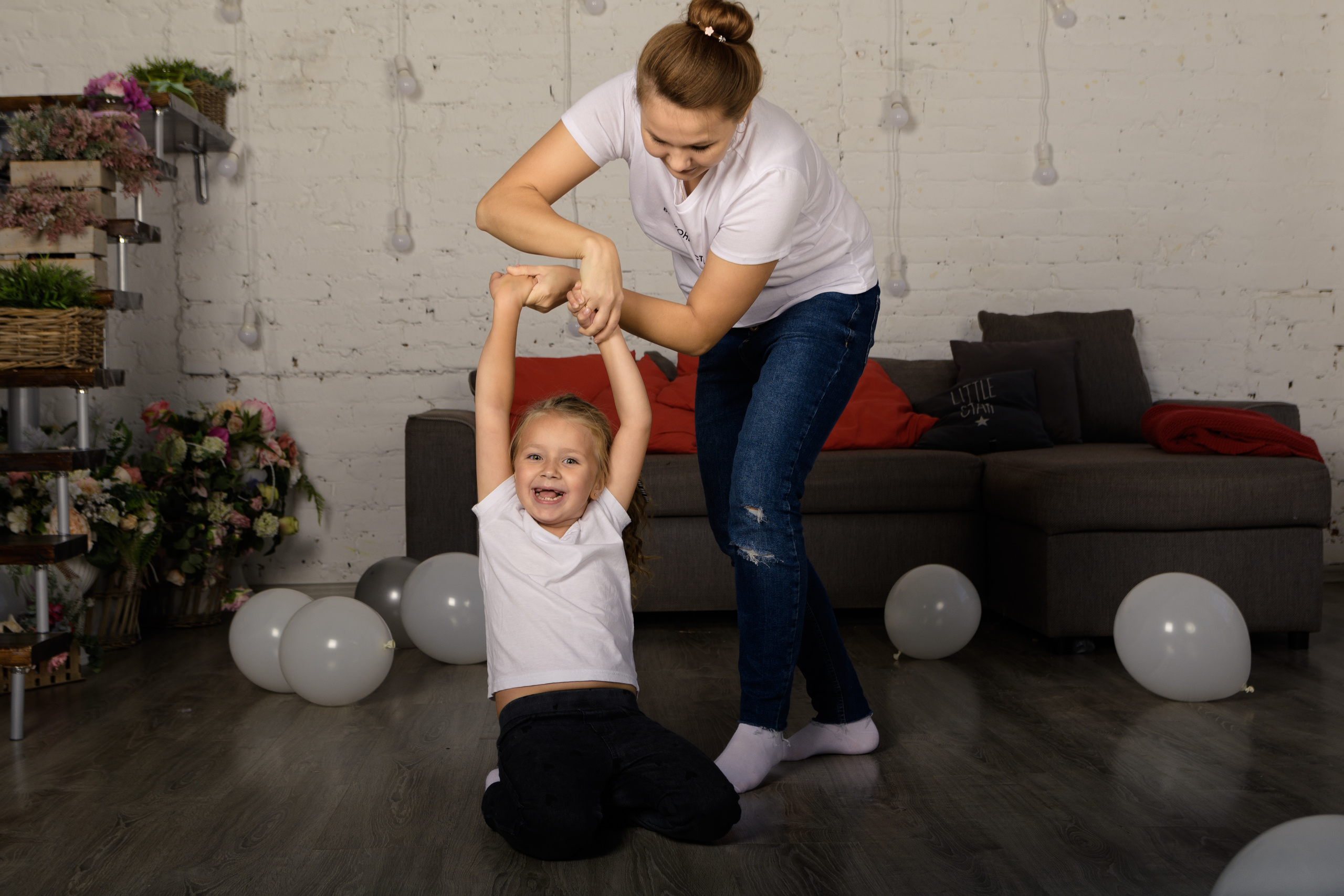 Семейные студийные фотосессии. Семейный и индивидуальный фотограф Life style в Санкт-Петербурге Мария