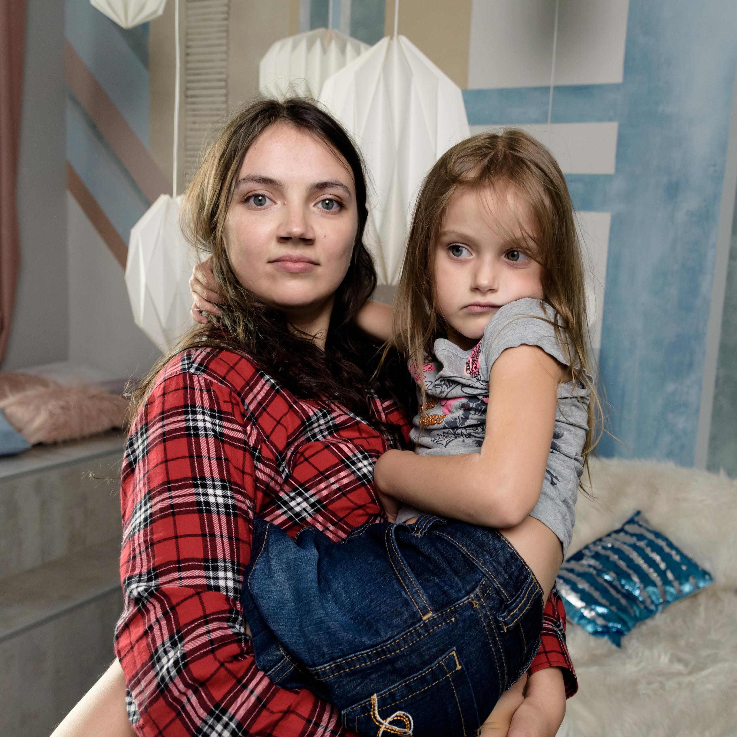 Семейные студийные фотосессии. Семейный и индивидуальный фотограф Life style в Санкт-Петербурге Мария