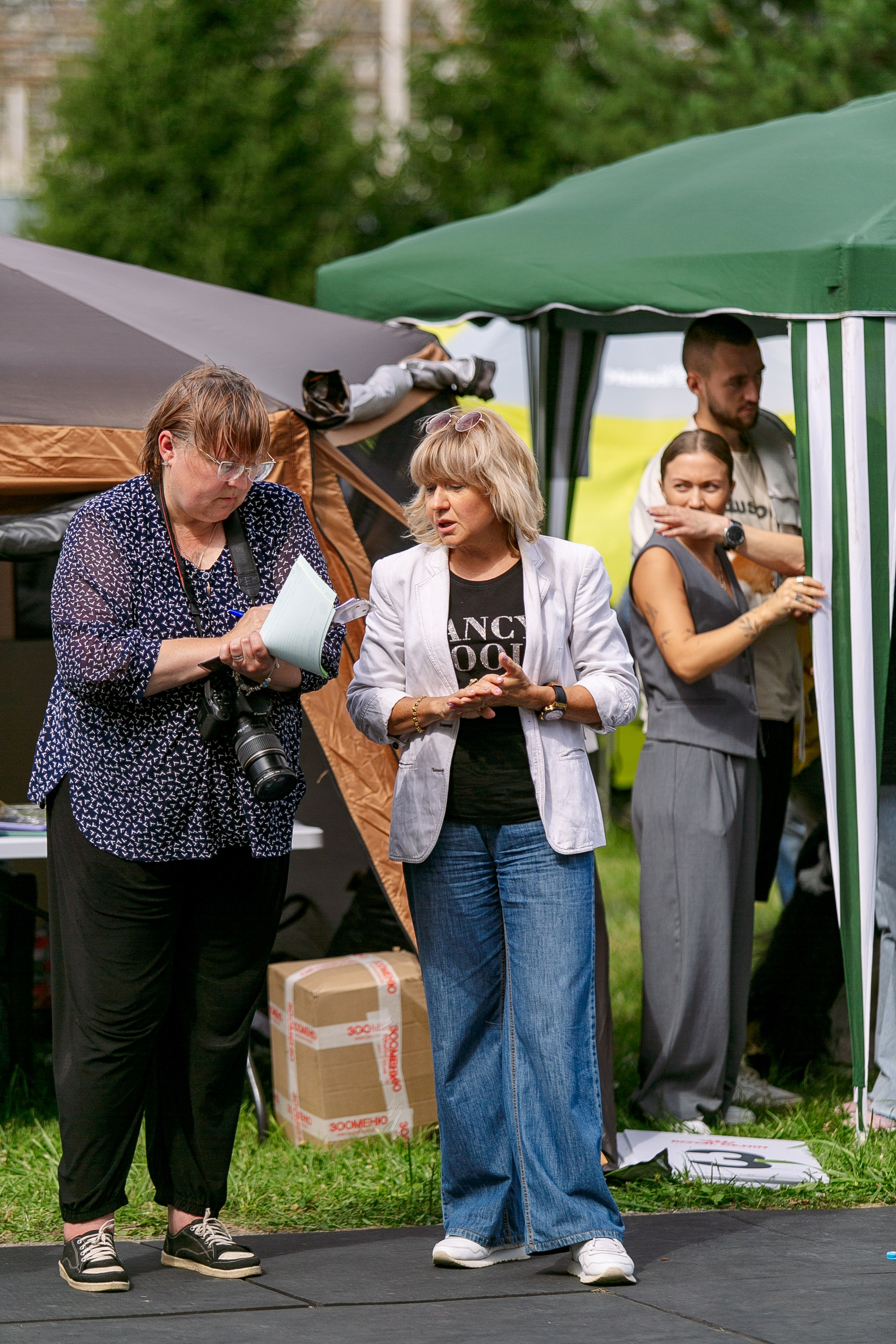 Окунулась вновь в атмосферу выставки…. Школьный фотограф в Туле Светлана Привезенцева