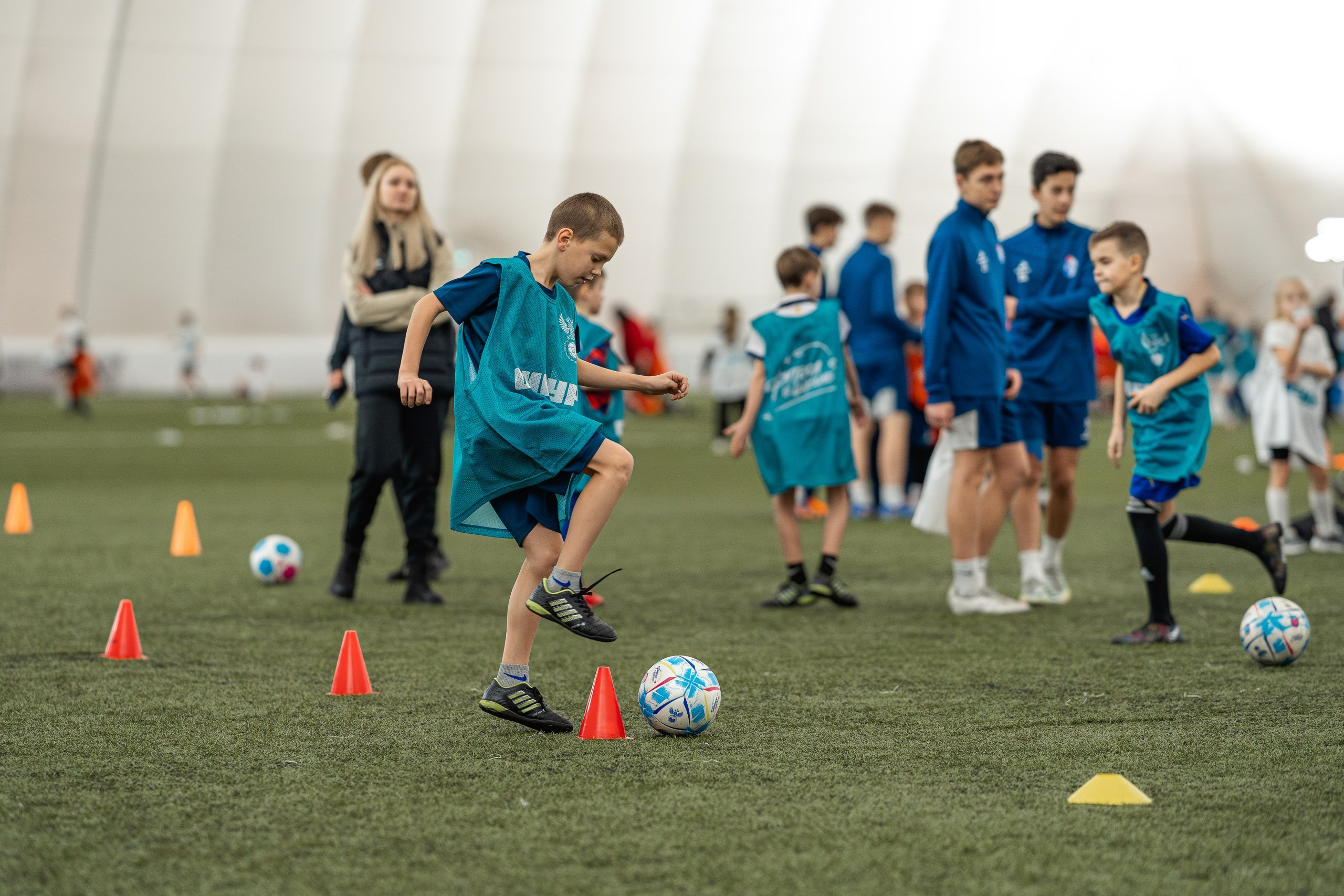 Фестиваль «СИБУР. Урок футбола» в рамках проекта Российского футбольного союза «Футбол в школе». Портретный и репортажный фотограф в Воронеже: Анастасия Пузикова