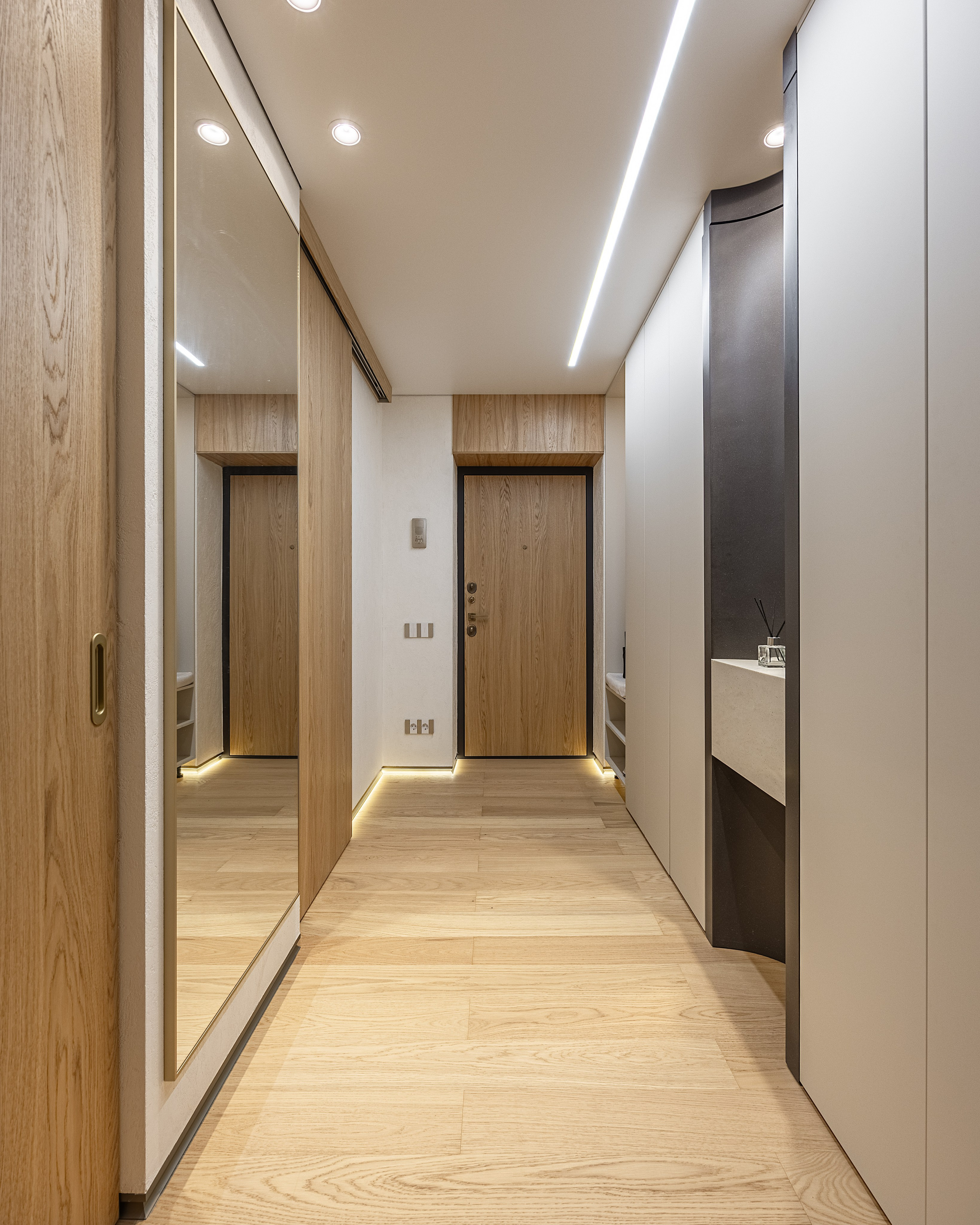 Гагарина. Фотограф и видеограф в Улан-Удэ: Аюна Габагуева и Артём Шаханов