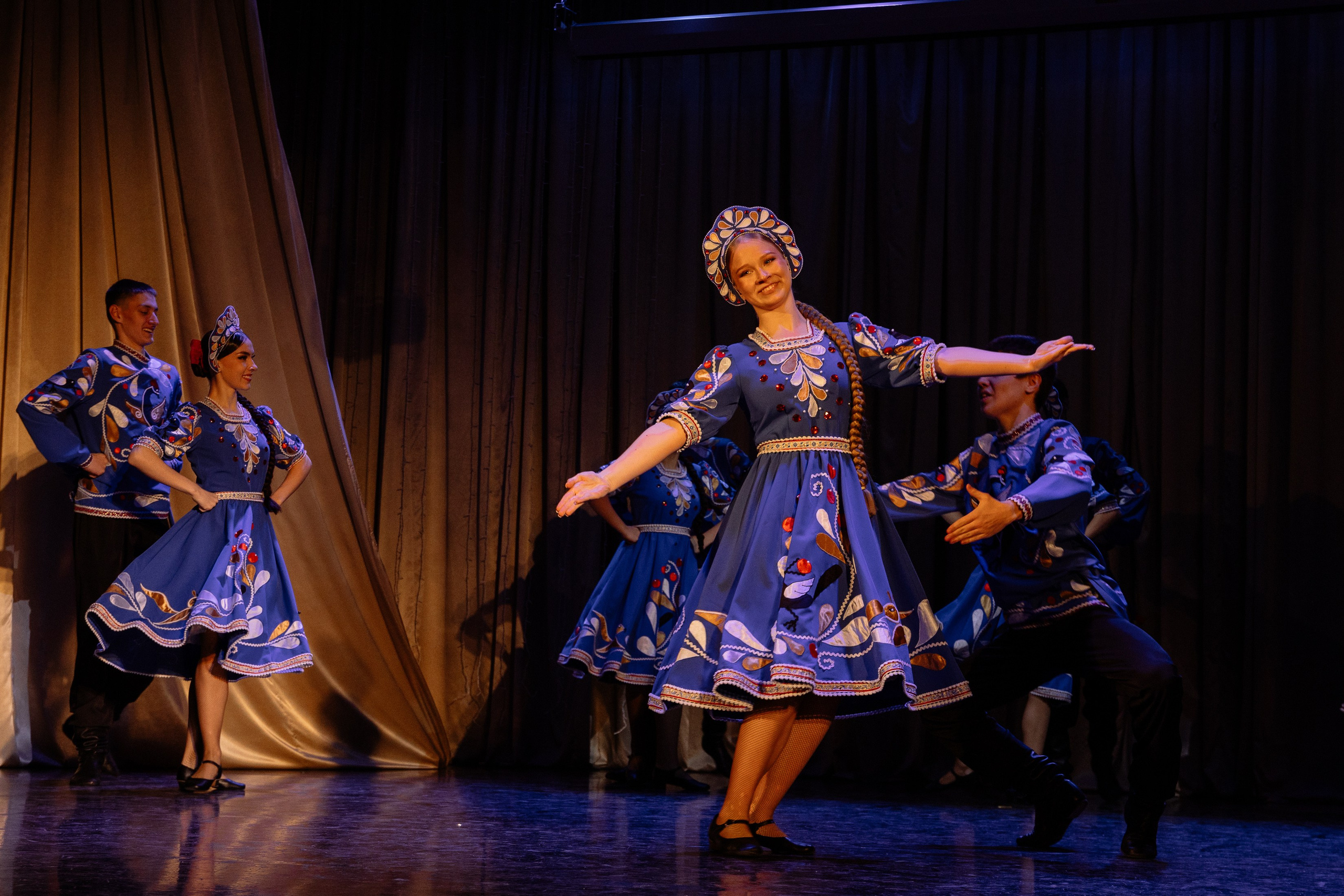 Сибирские узоры ДК Ефремова. Фотограф Юлия Мальцева