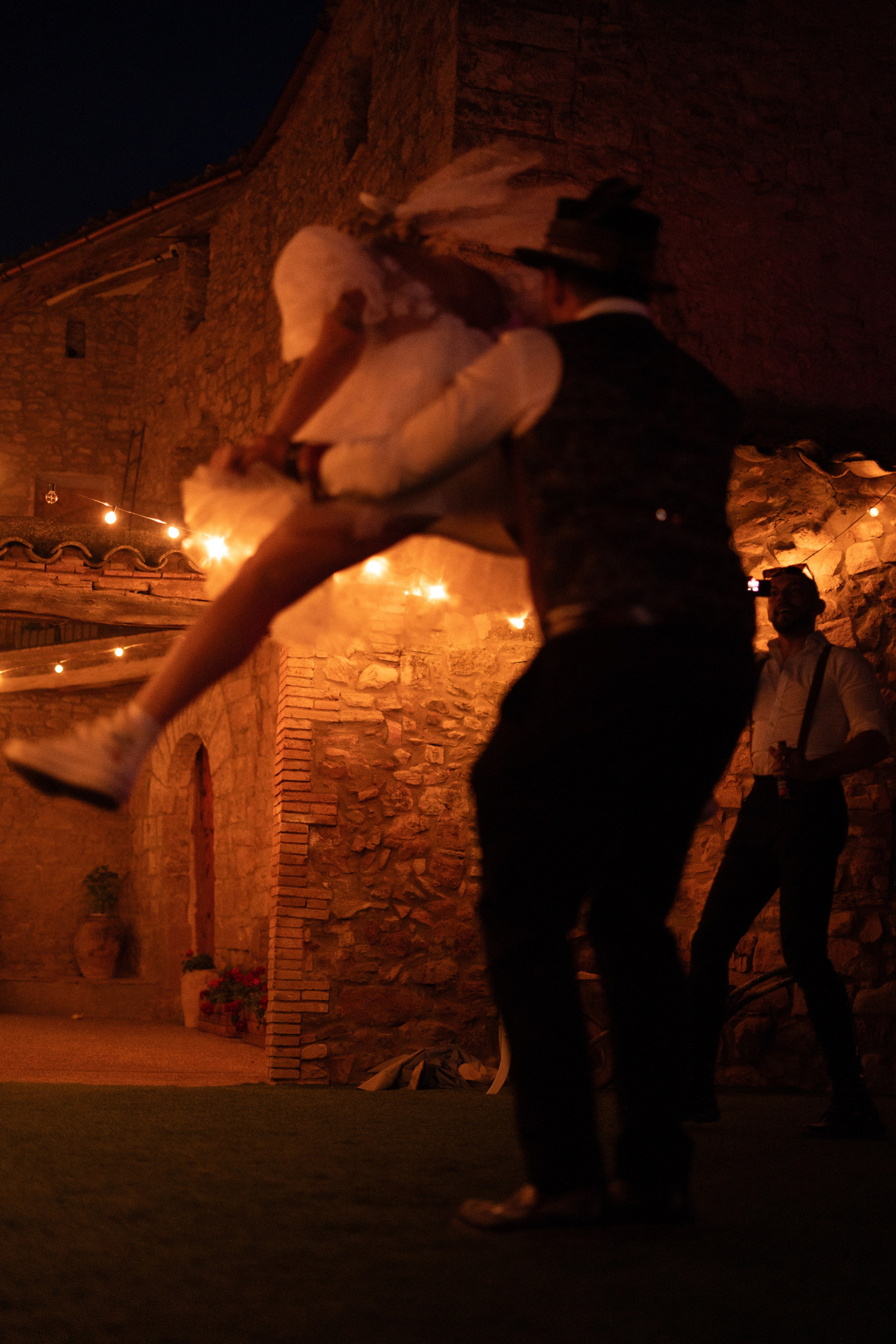 Stasy and Roberto. Wedding Photographer in Barcelona and Medellin