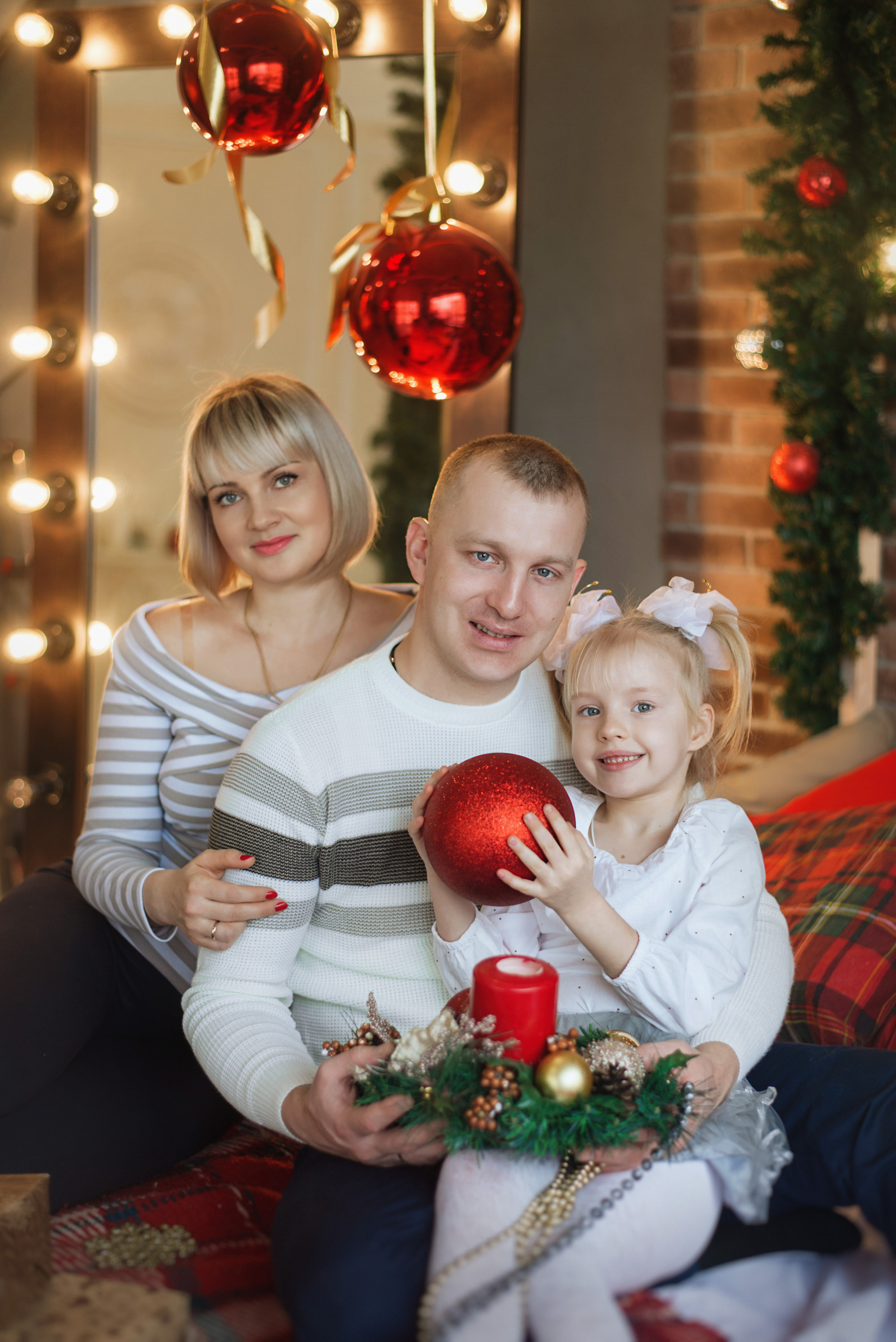 Семейный и детский фотограф, выпускные фотоальбомы в Севастополе