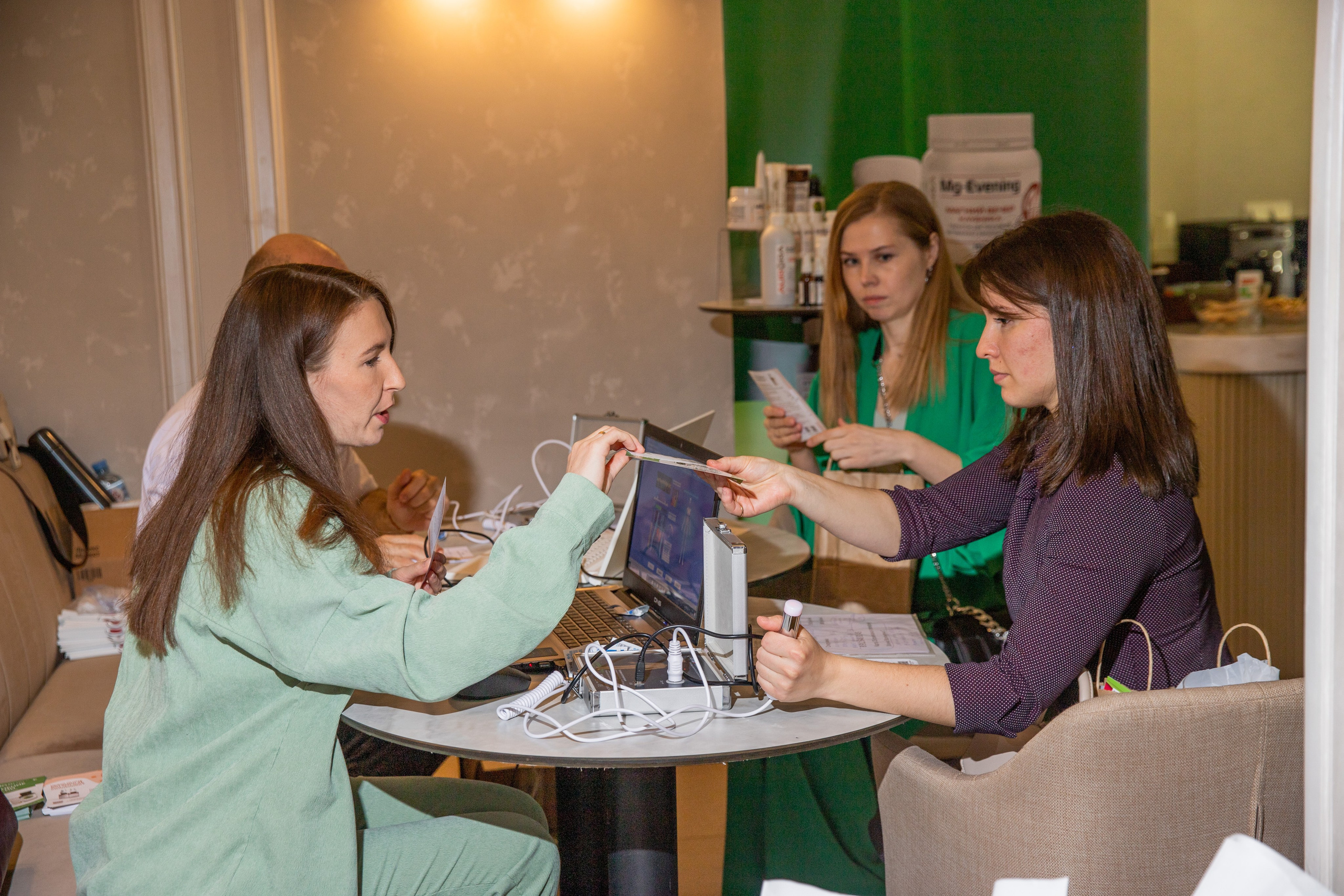 Конференция для мам. Репортажный и портретный фотограф в Екатеринбурге Гизатуллин Марат