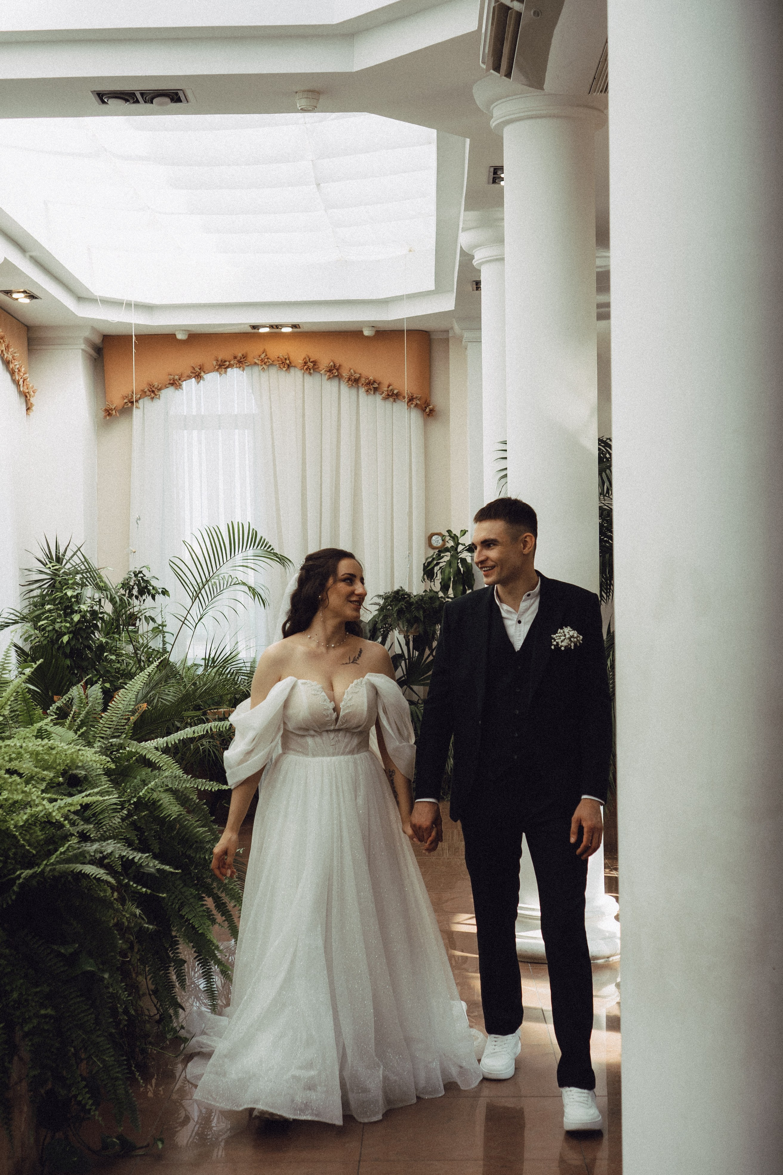 СВАДЕБНАЯ СЬЕМК В ПАРКЕ 300-ЛЕТИЯ. Профессиональный фотограф, Санкт-Петербург — Виктория Богомолова