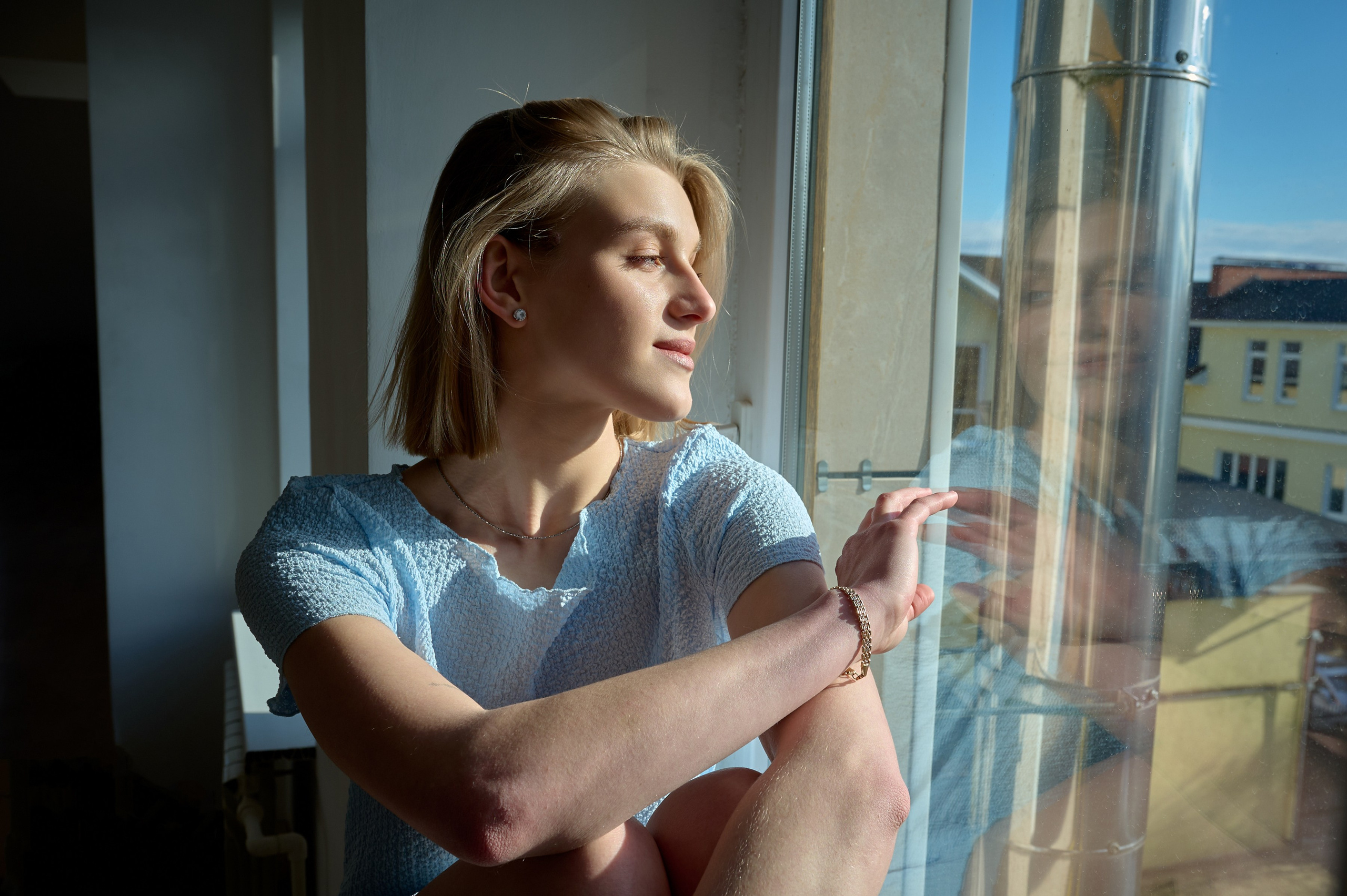 Алина — Тихая съемка. Тихая женская фотография — съёмка без ролей и позирования, где важнее состояние, чем образ