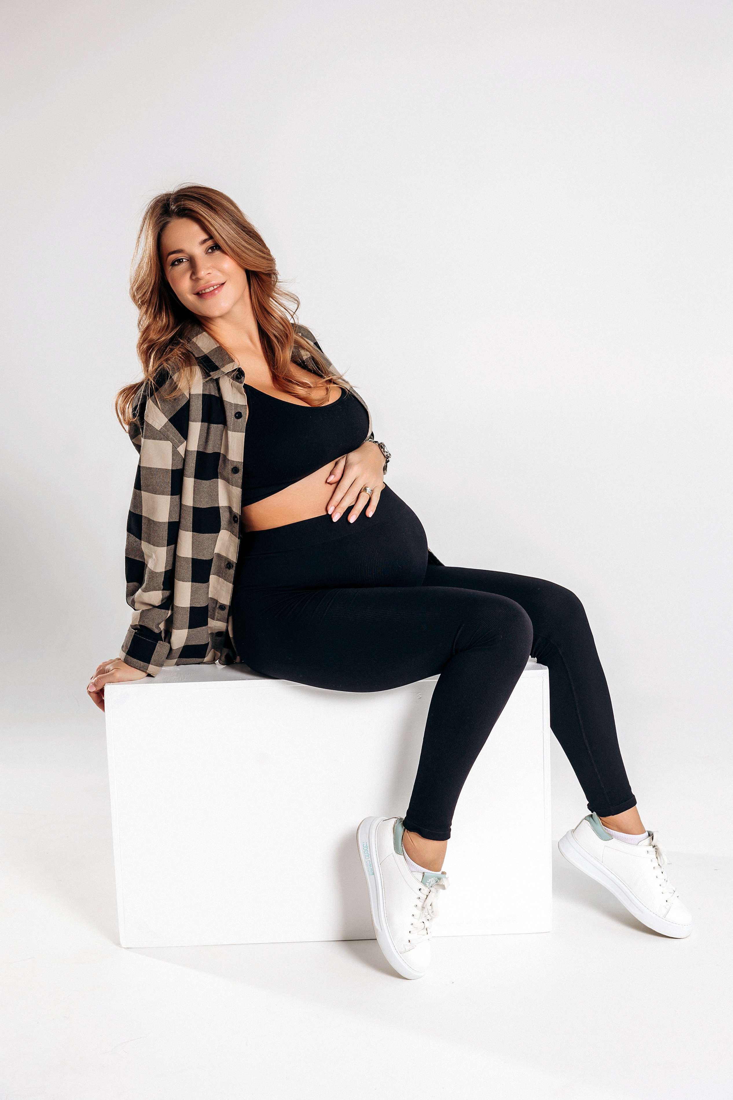 Валя и семья.В ожидании Владимира.Фотостудия Баланс. Фотограф в Калининграде свадебная фотография, репортажная, фотосессии