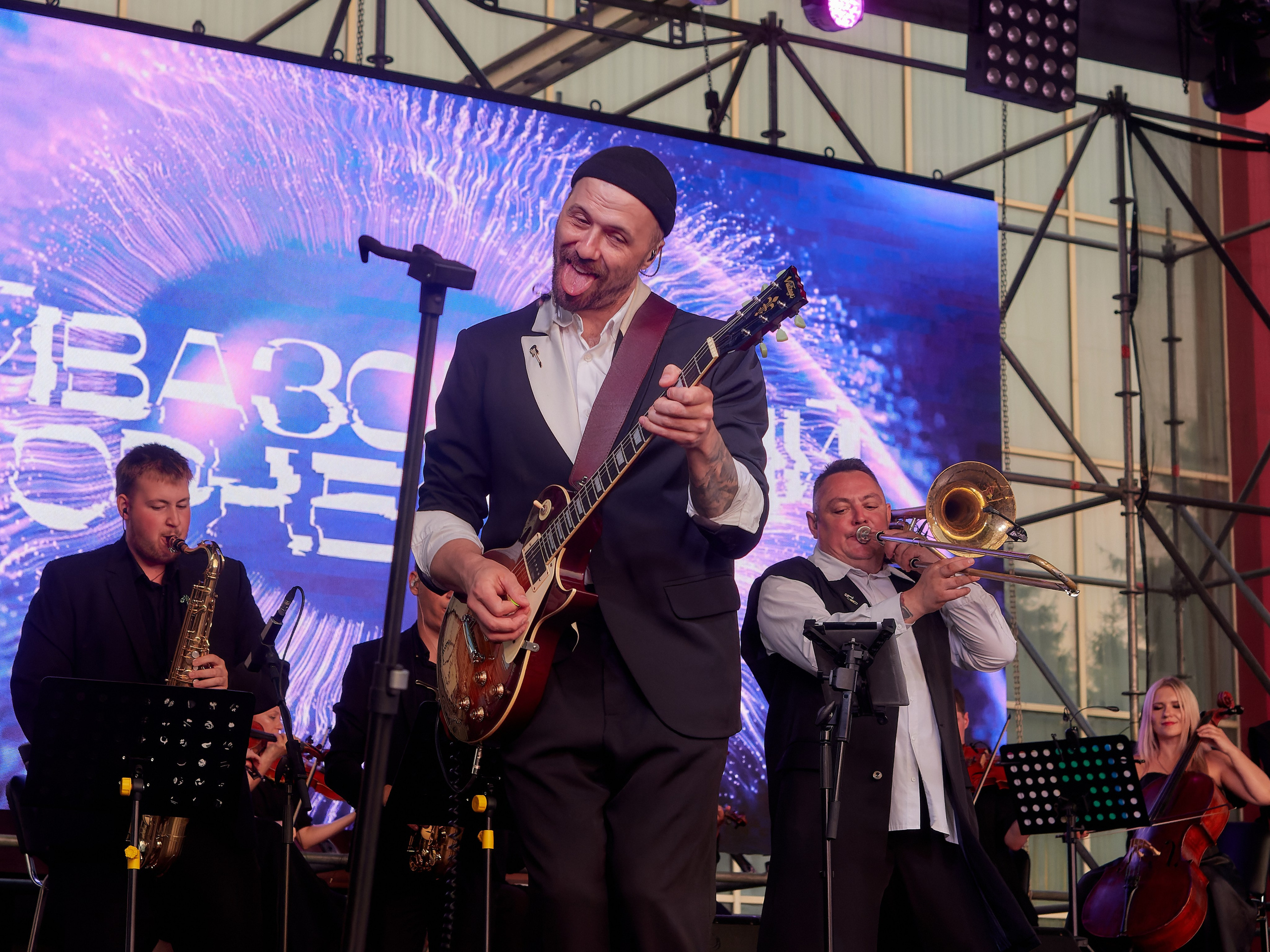 День города Айвазовский Оркестра и шоу барабанщиков. Семейный и детский фотограф в Междуреченск Олег Бамбульский