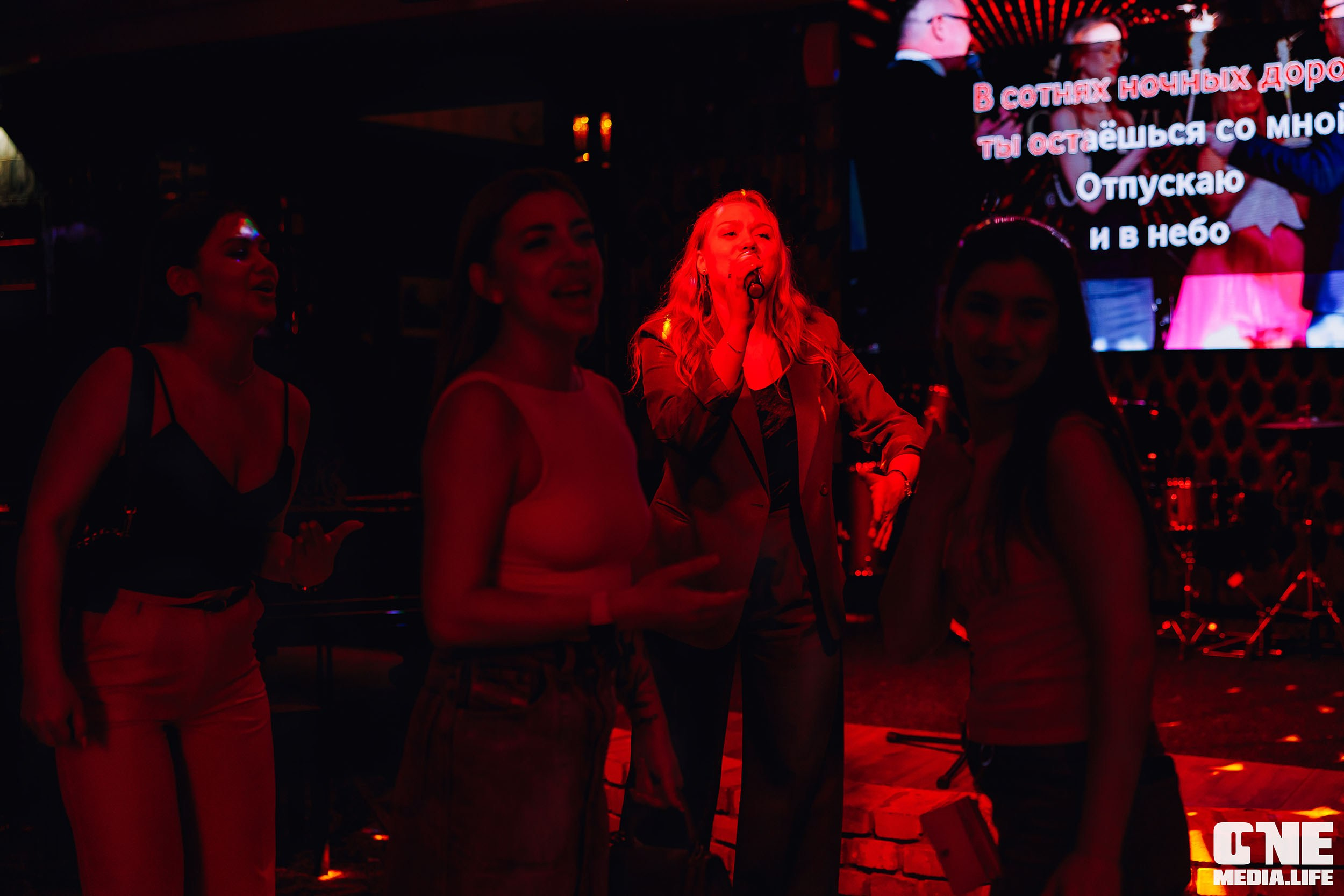 Фоторепортаж из караоке-клуба Белгравия. One Media Life: фоторепортажи, фотоотчеты с мероприятий и заведений