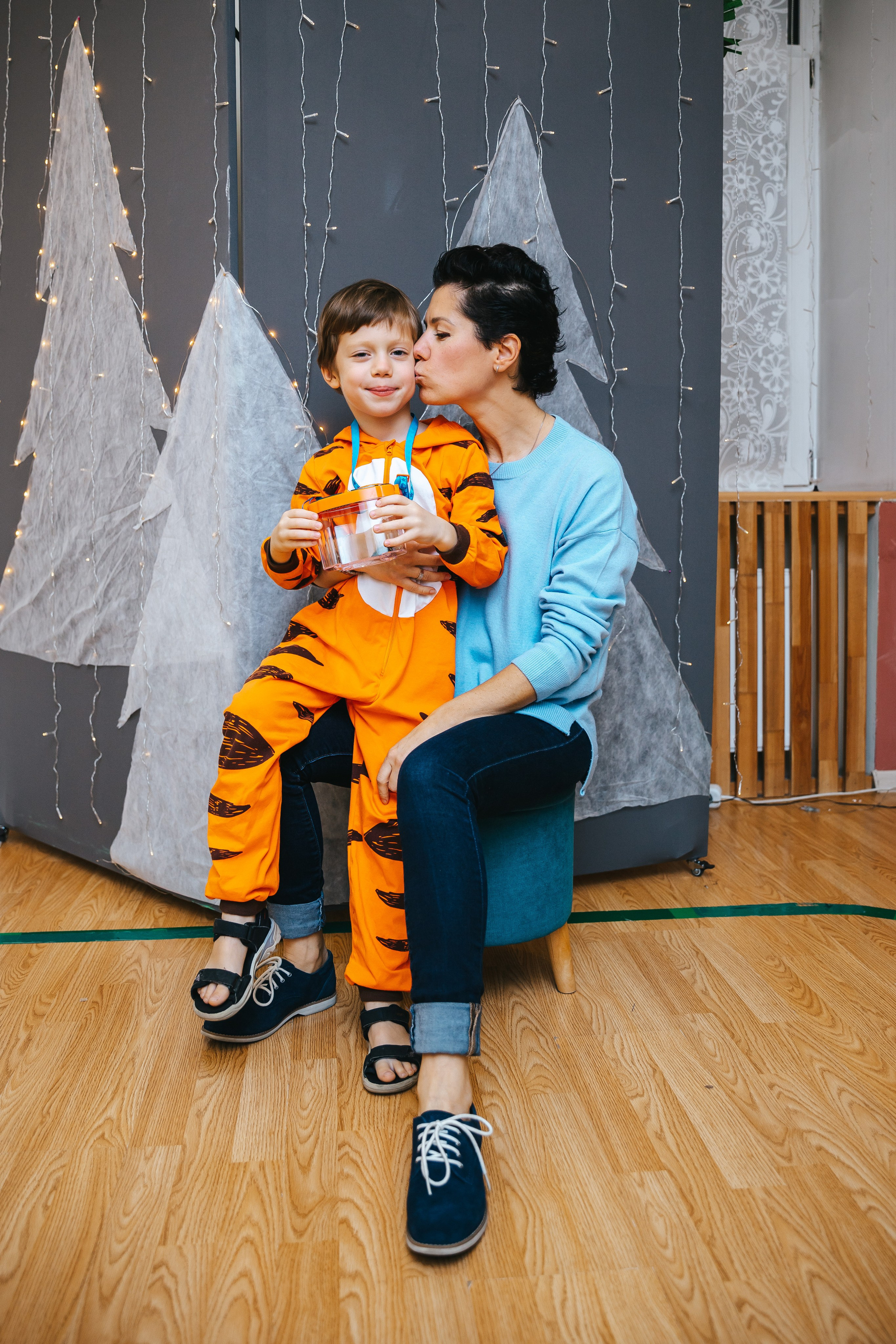 Новогодний утренник в Монтессори-садике. Семейный lifestyle фотограф в Санкт-Петербурге Людмила Пахомова