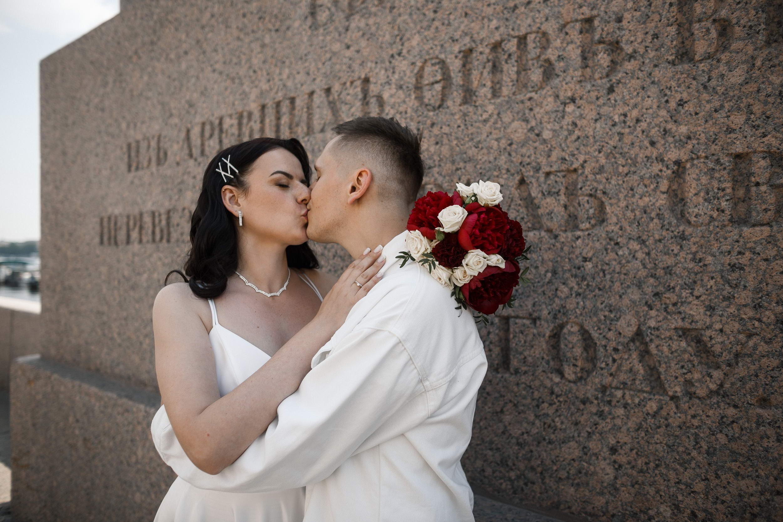 Анонс: Дарья и Владимир. Свадебный фотограф Игорь Брундасов 8PHOTO на свадьбу венчание загс СПб