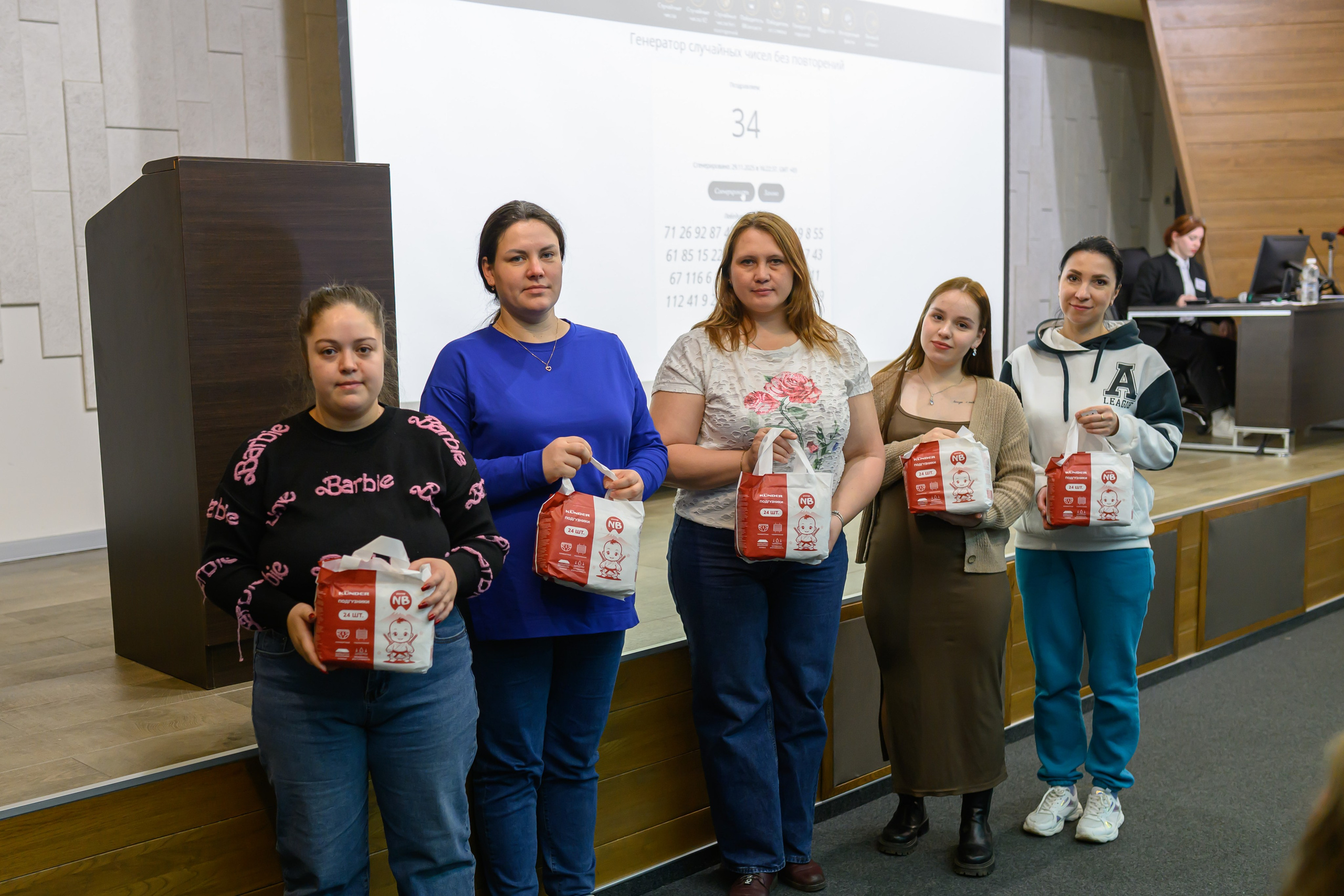 Праздник материнства ноябрь 2025. Профессиональный фотограф Елена Красилина г.Ярославль, г. Рыбинск