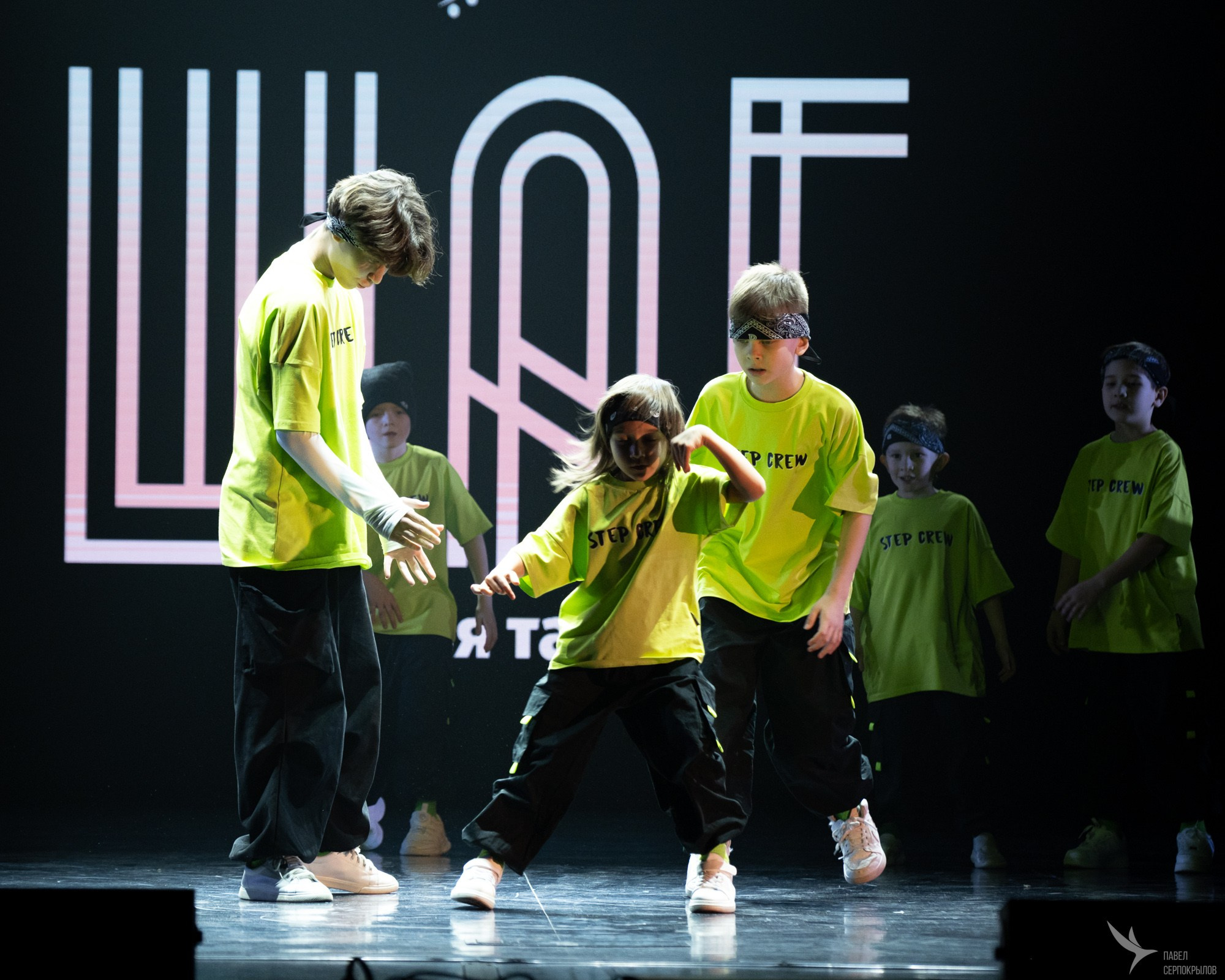 Отчетный концерт студии танца «ШАГ». Репортажный фотограф в Казани Павел Серпокрылов