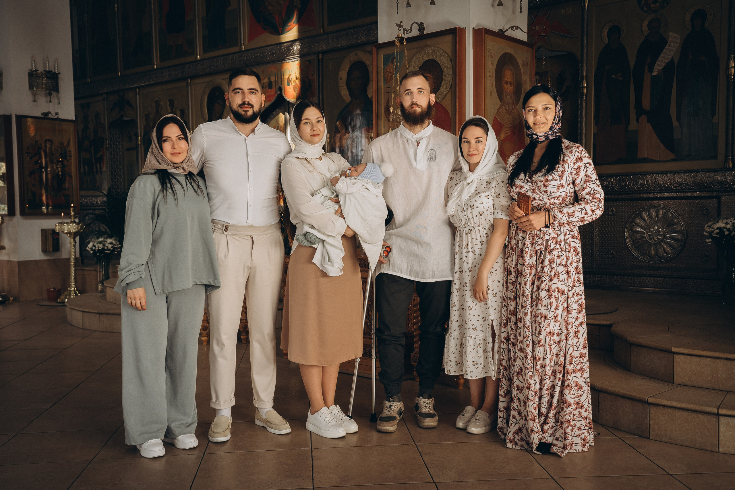 Фотосессия крещения, фотограф таинства крещения Москва, ребенок с мамо. Фотограф Ольга Рубцова в Москве и Московской области