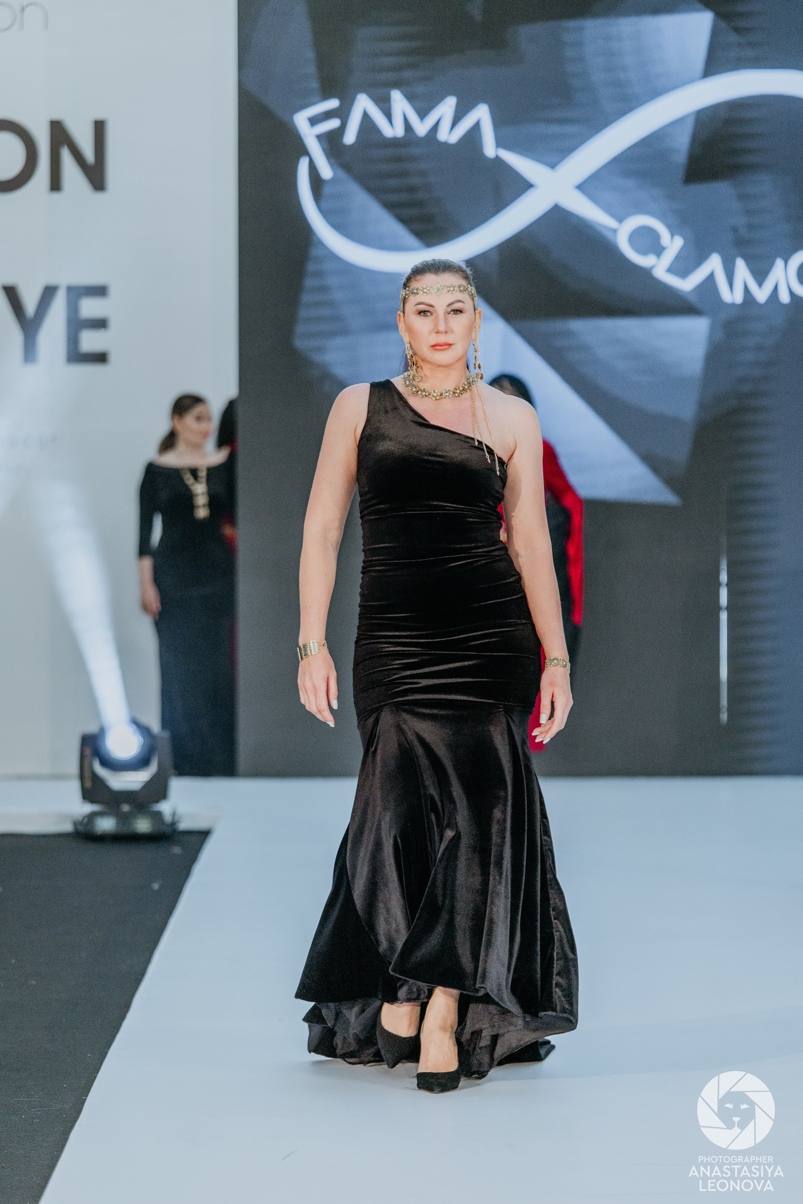 Fashion Week Türkiye [spring, 2025]. Anastasia Leonowa